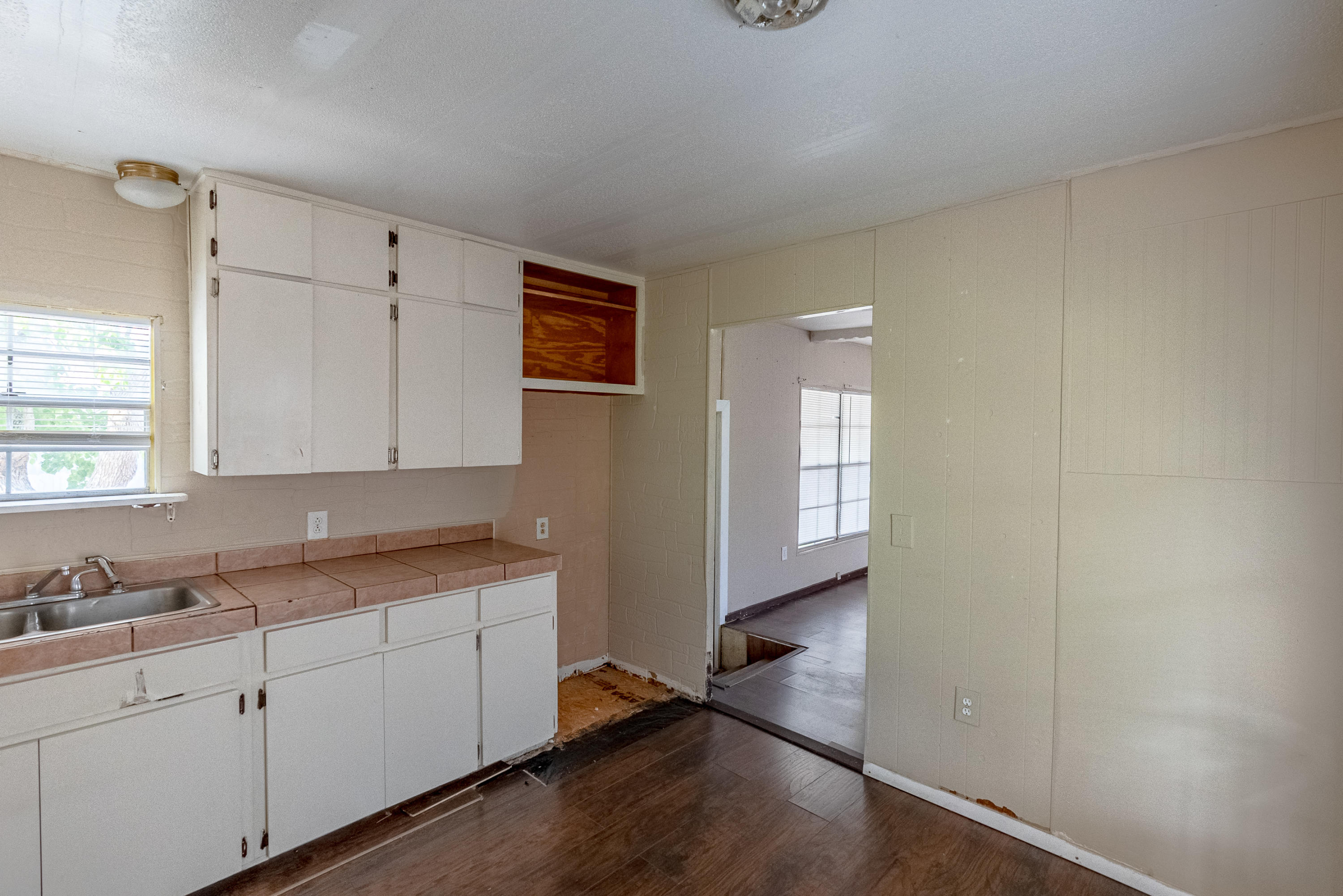 LAGUNA BEACH - Residential