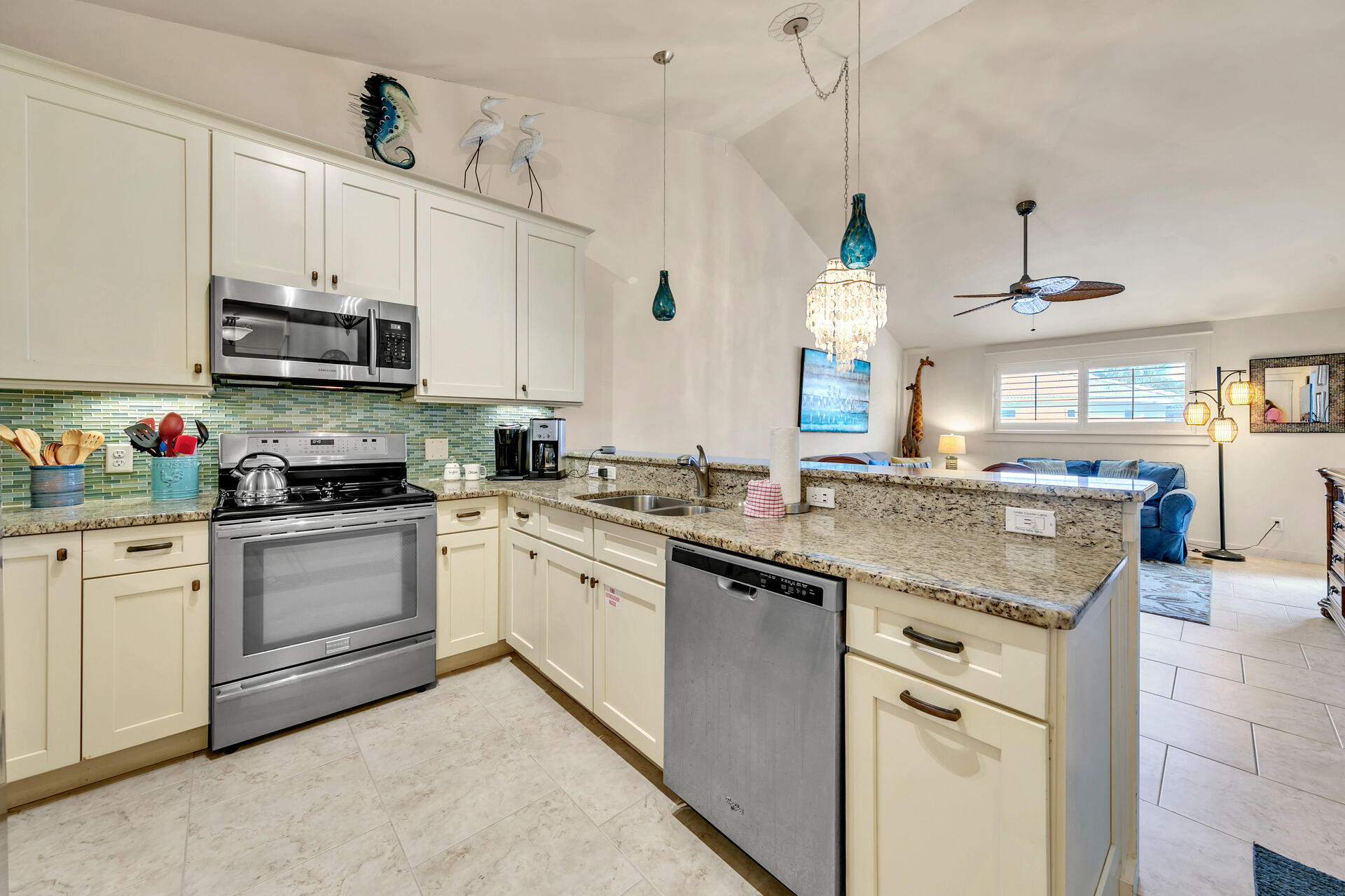 CHATEAU LA MER CONDO 2 - Residential