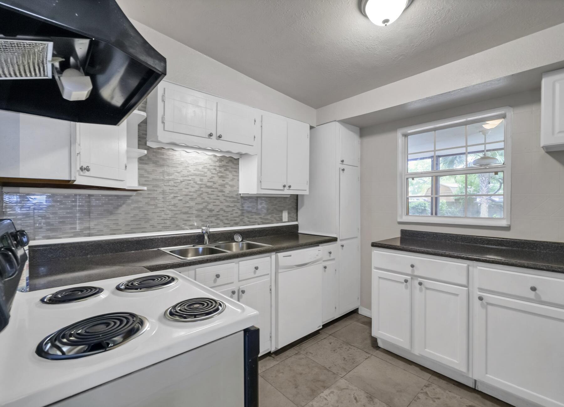 NORTH HILL GARDENS - Residential