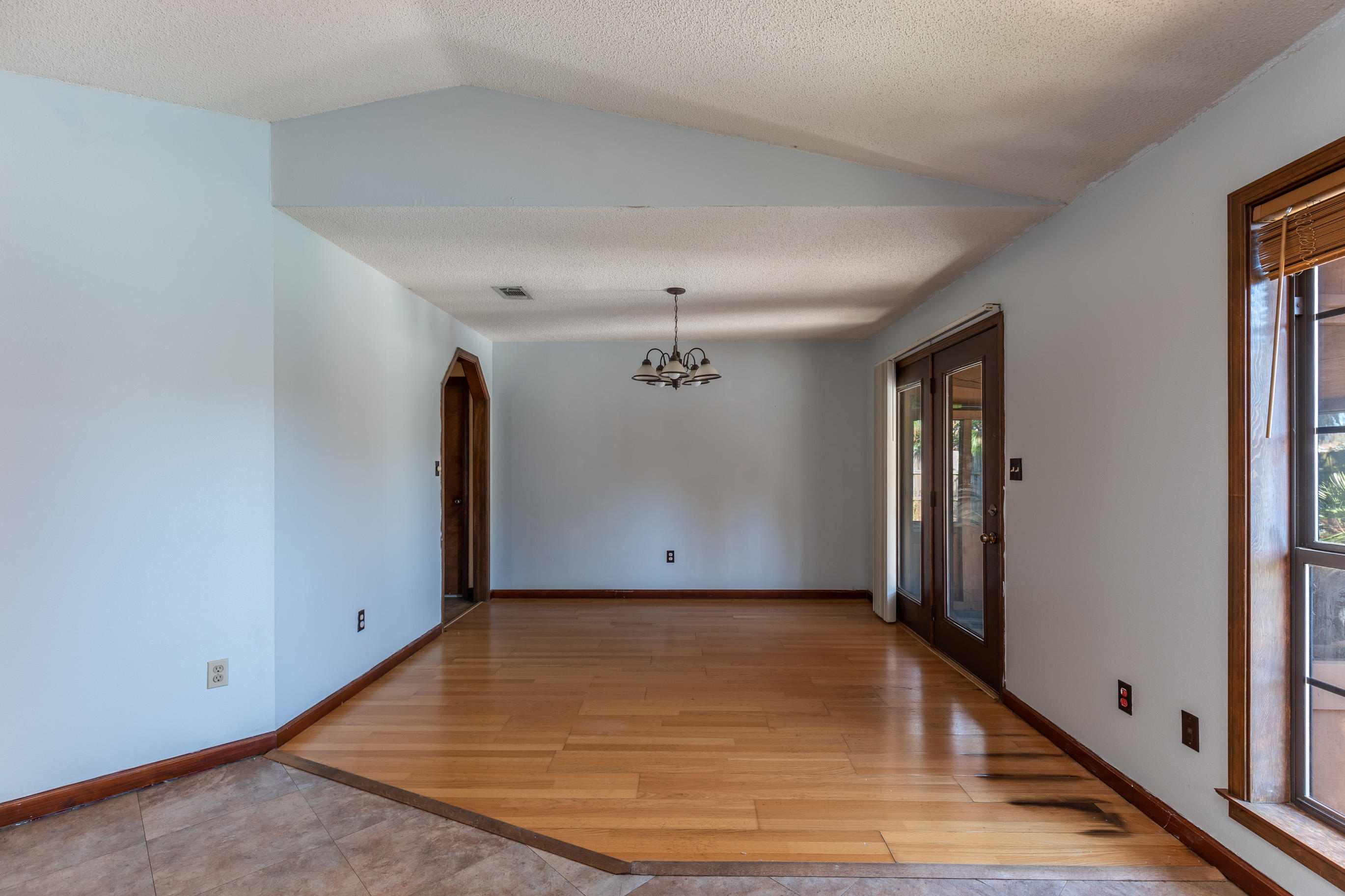 SANDALWOOD - Residential
