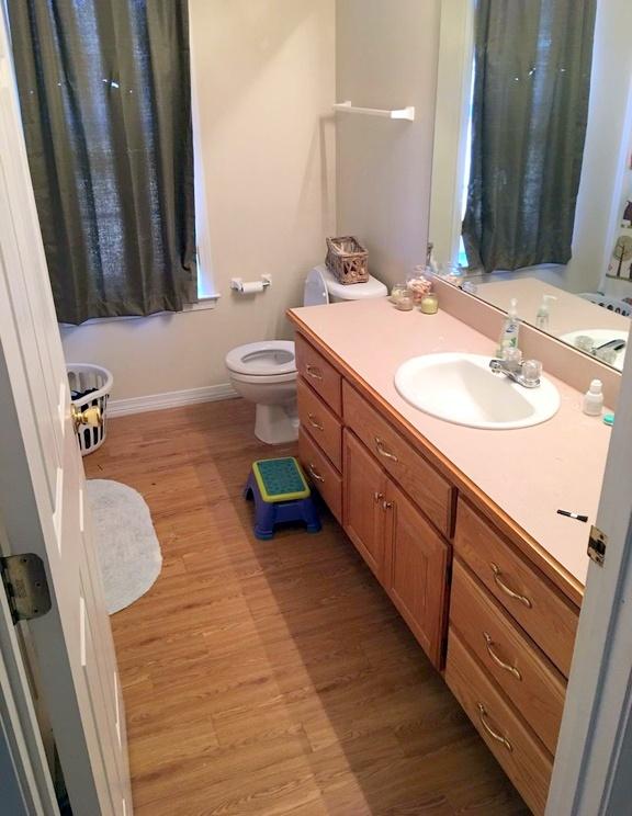 Holley Navarre (District 12) - Farm