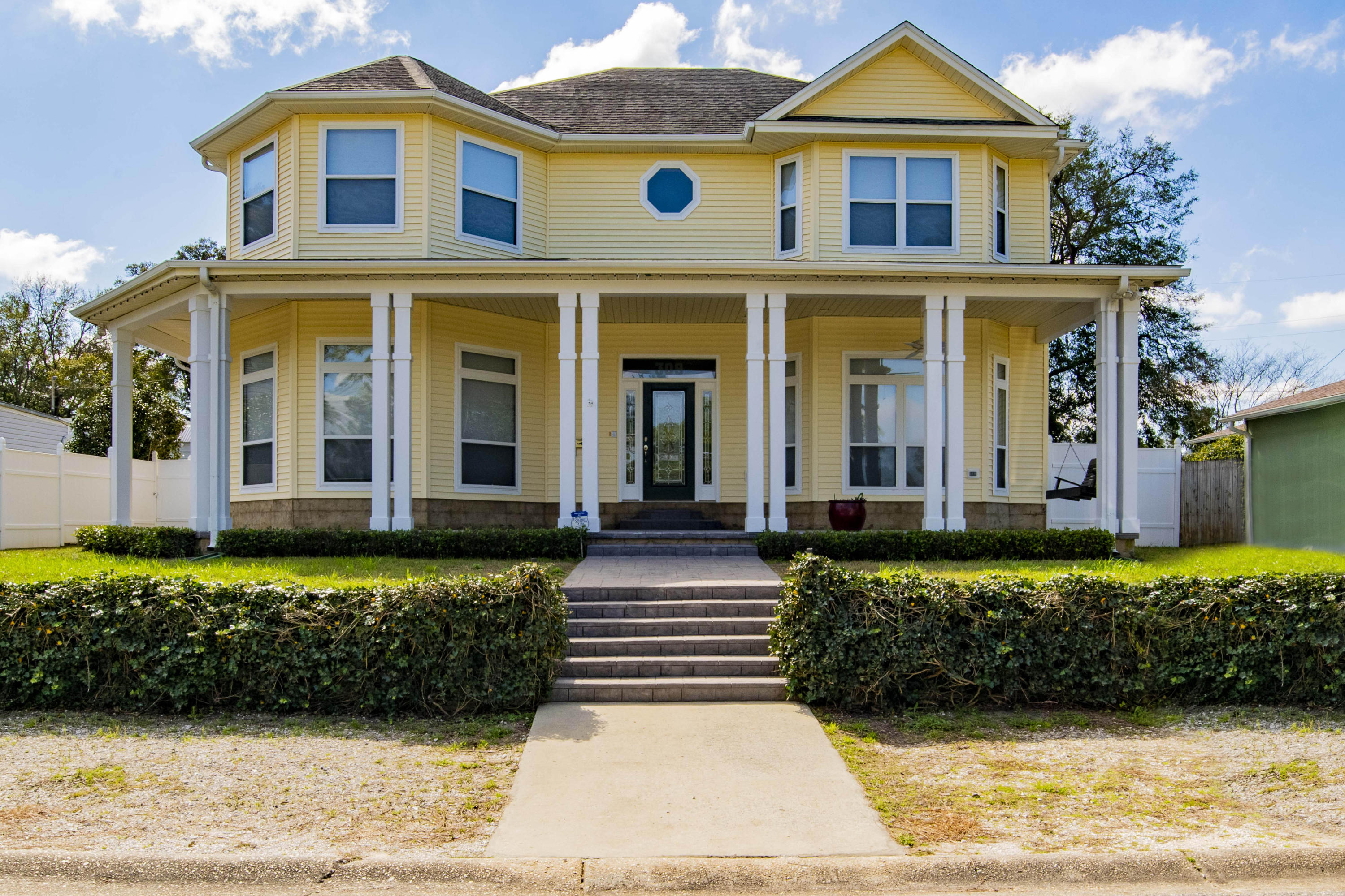 NAVY POINT - Residential