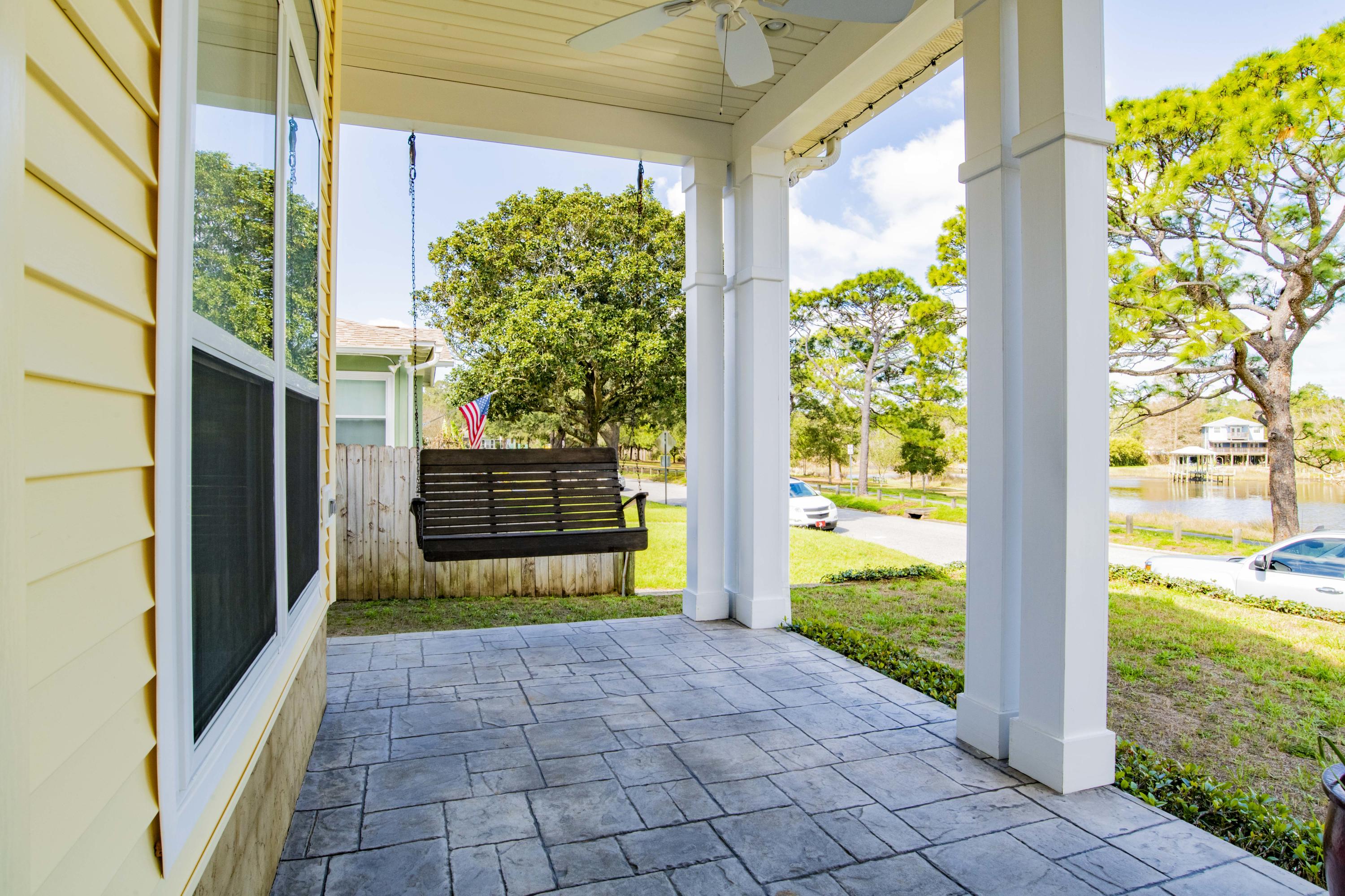 NAVY POINT - Residential