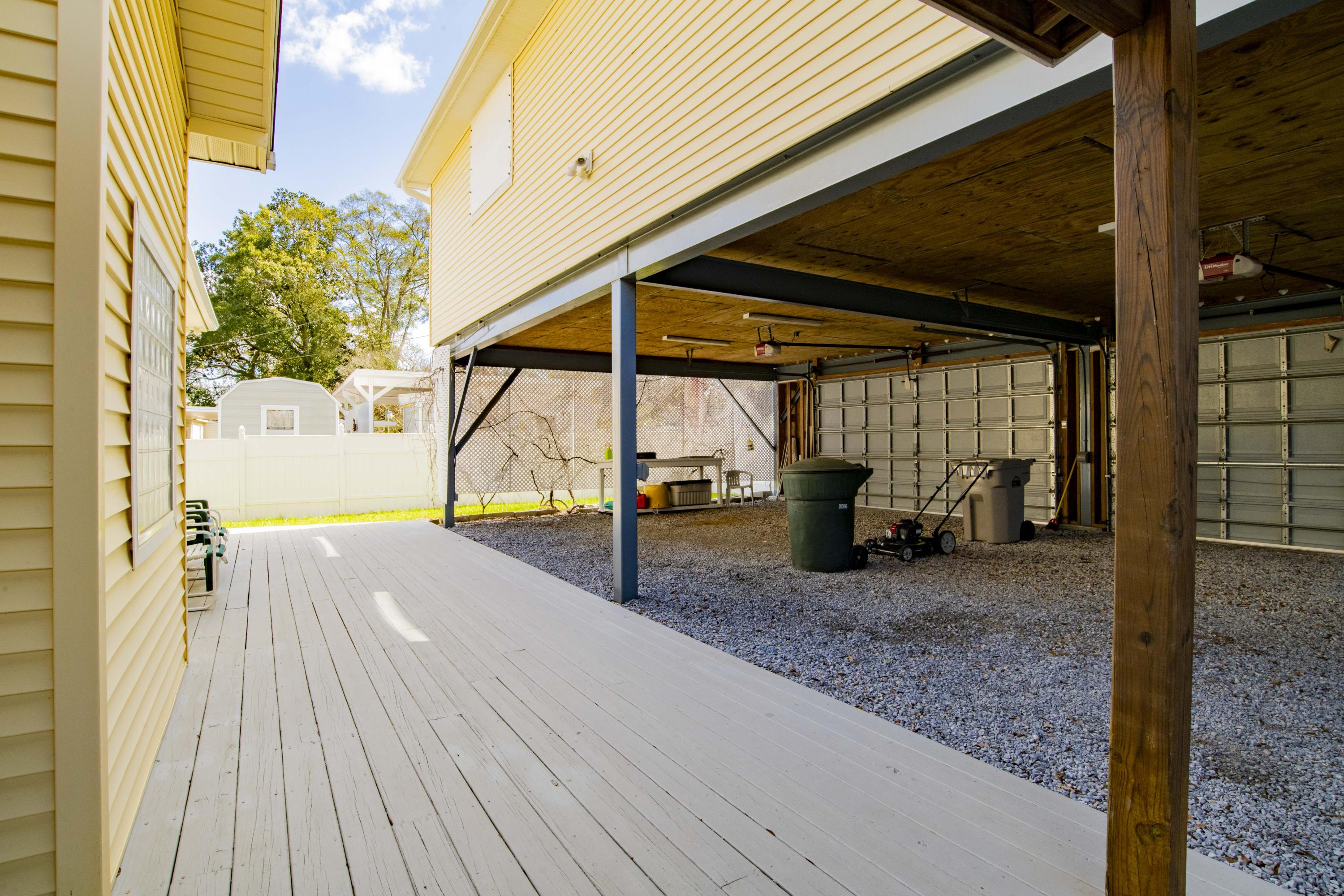 NAVY POINT - Residential