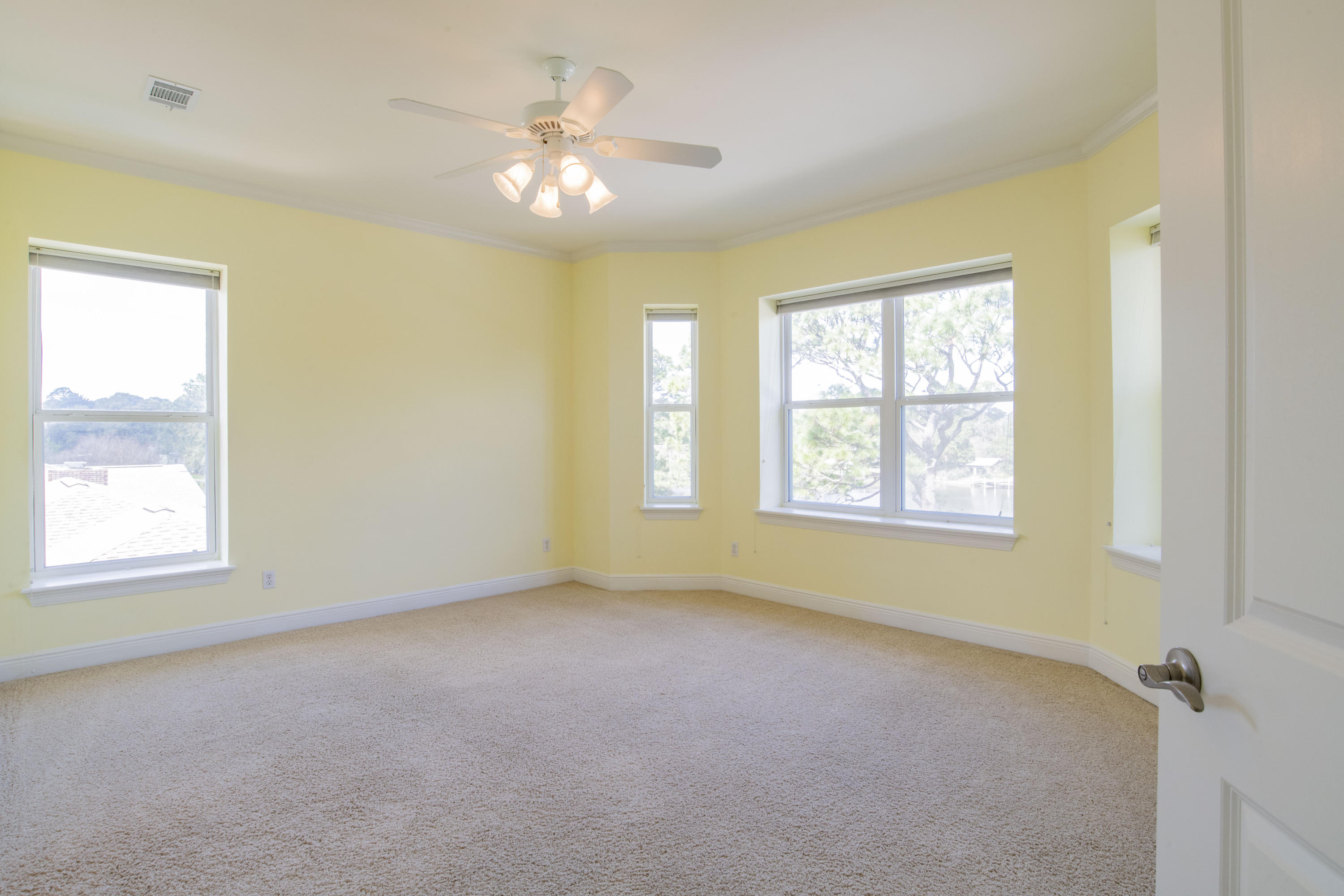 NAVY POINT - Residential