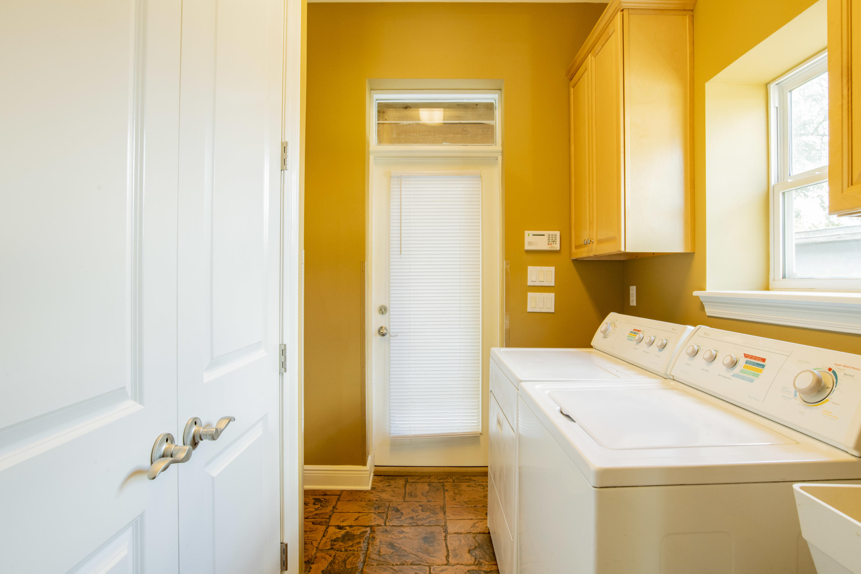 NAVY POINT - Residential