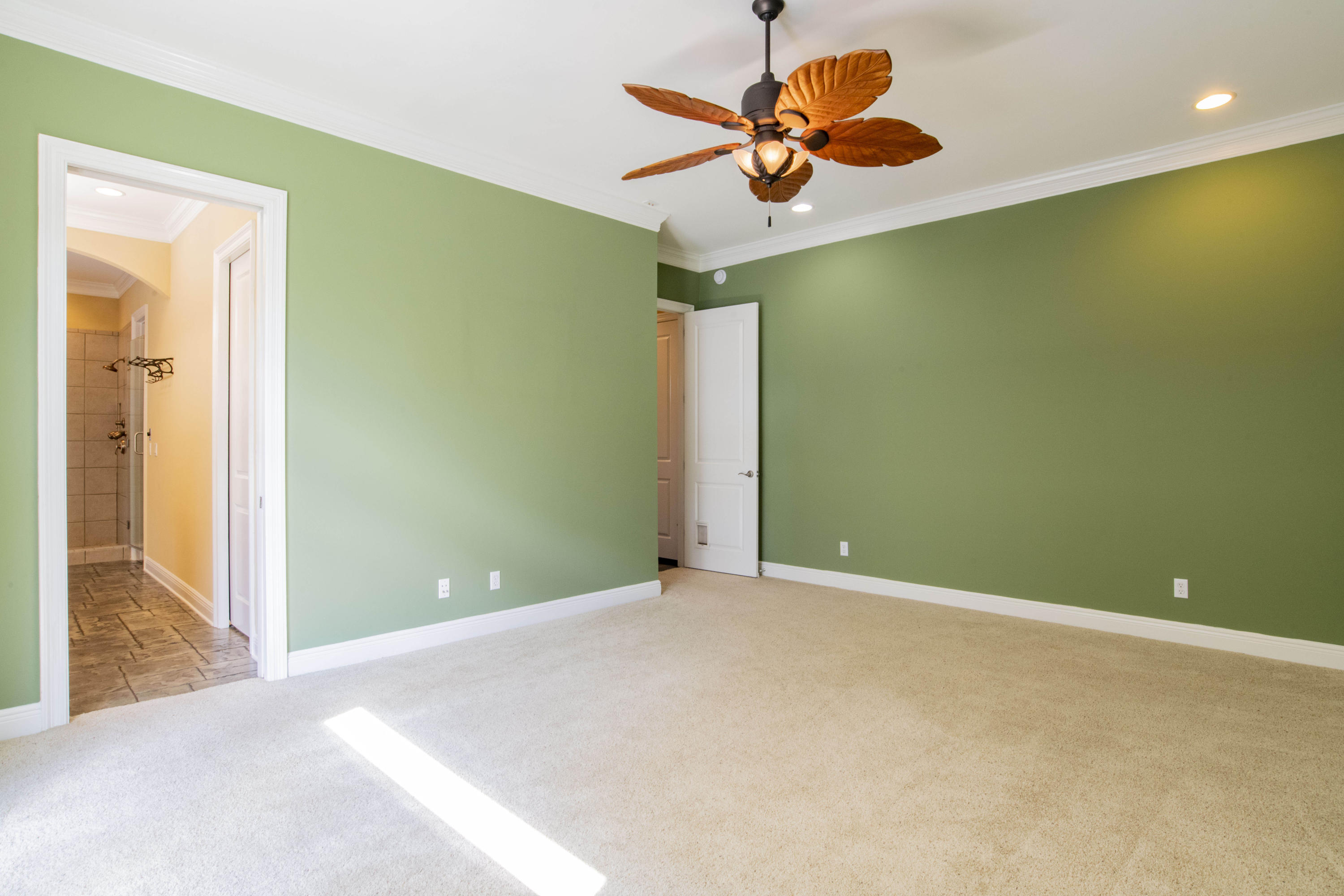 NAVY POINT - Residential