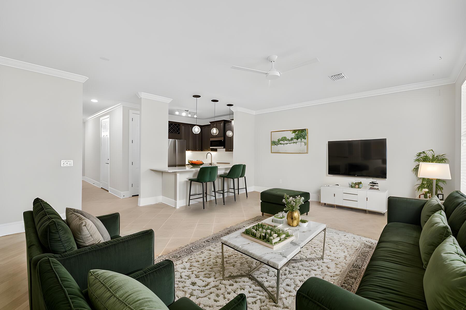 EAGLE BAY - Residential