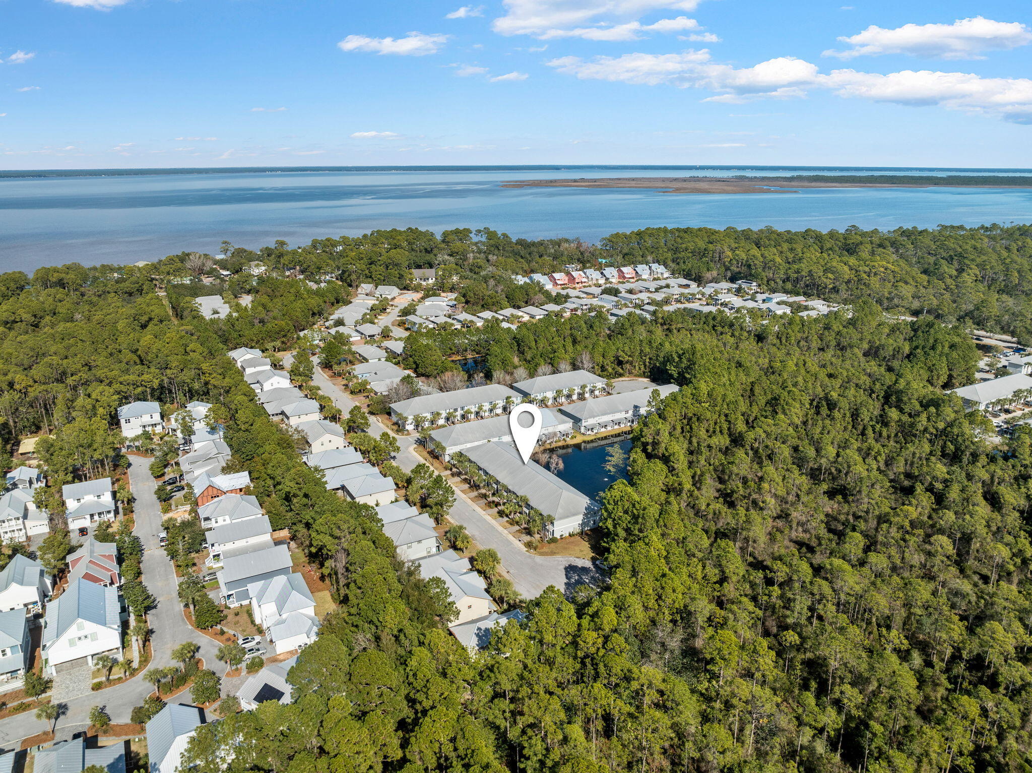 EAGLE BAY - Residential