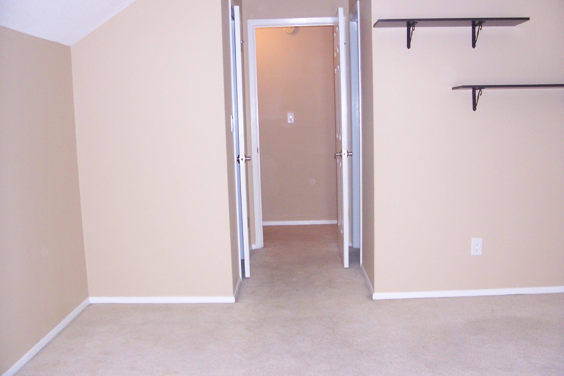 PARKWOOD LANE BLUEWATER BAY - Residential