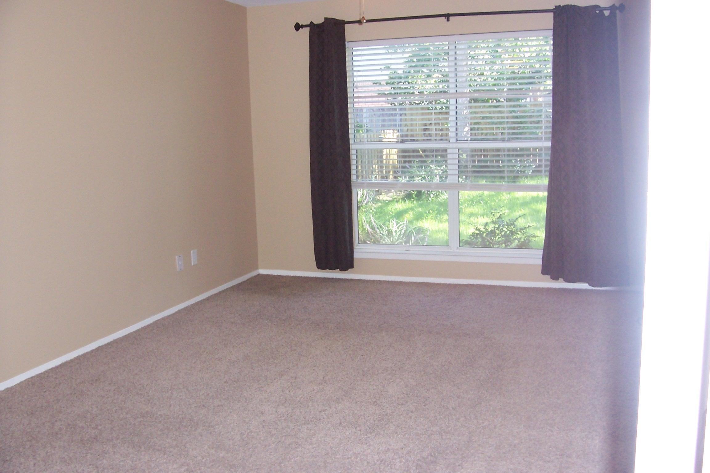 PARKWOOD LANE BLUEWATER BAY - Residential