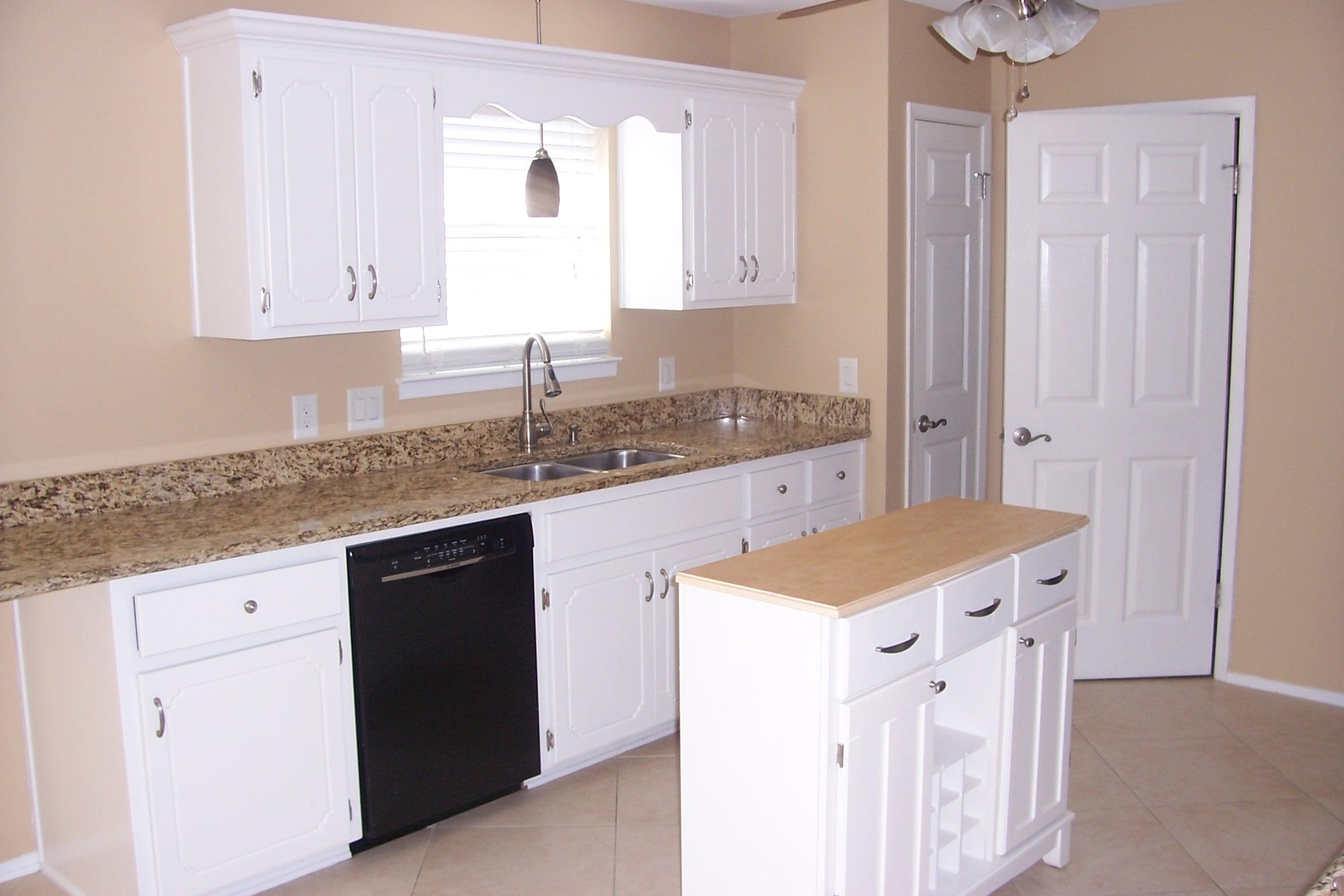 PARKWOOD LANE BLUEWATER BAY - Residential