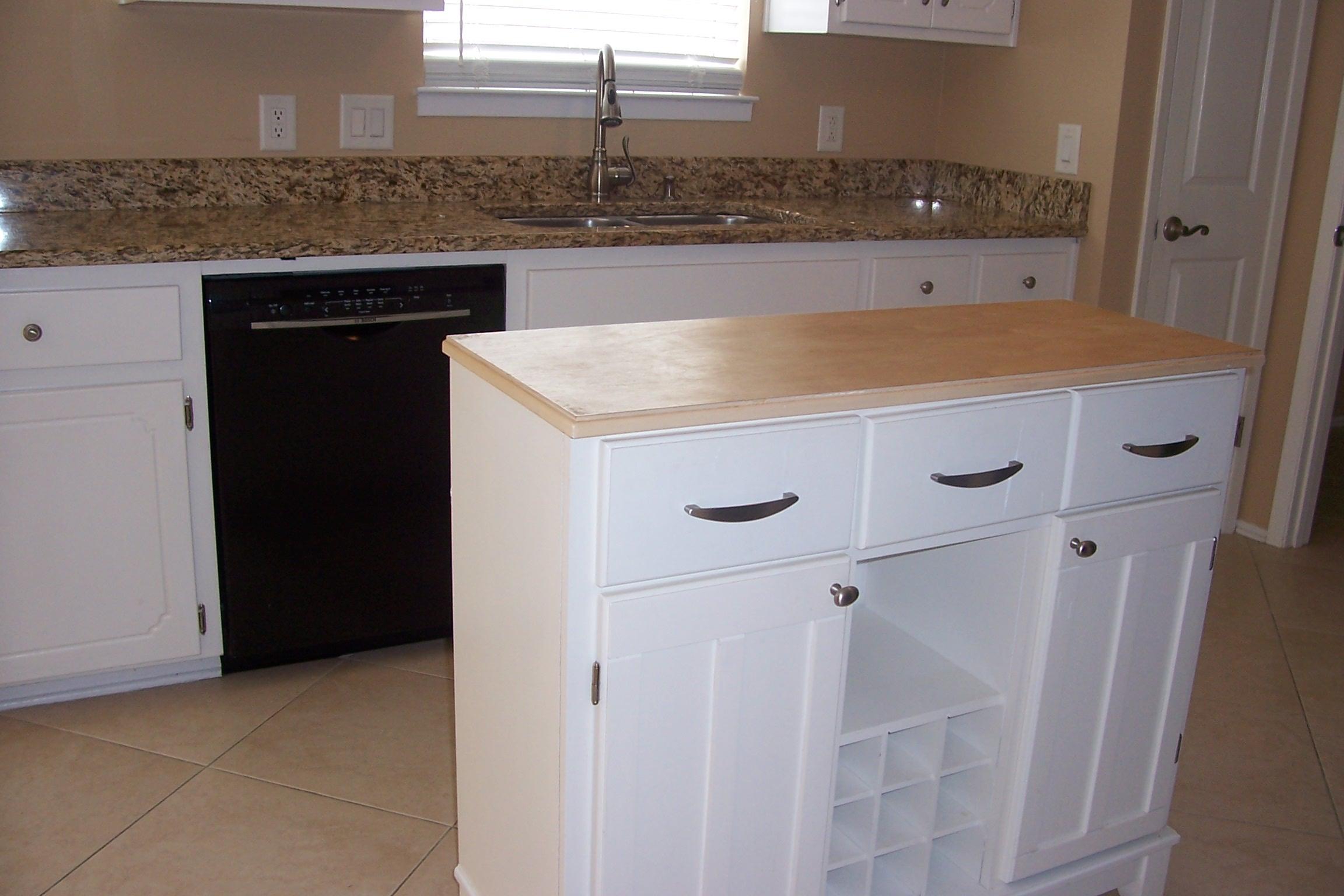 PARKWOOD LANE BLUEWATER BAY - Residential