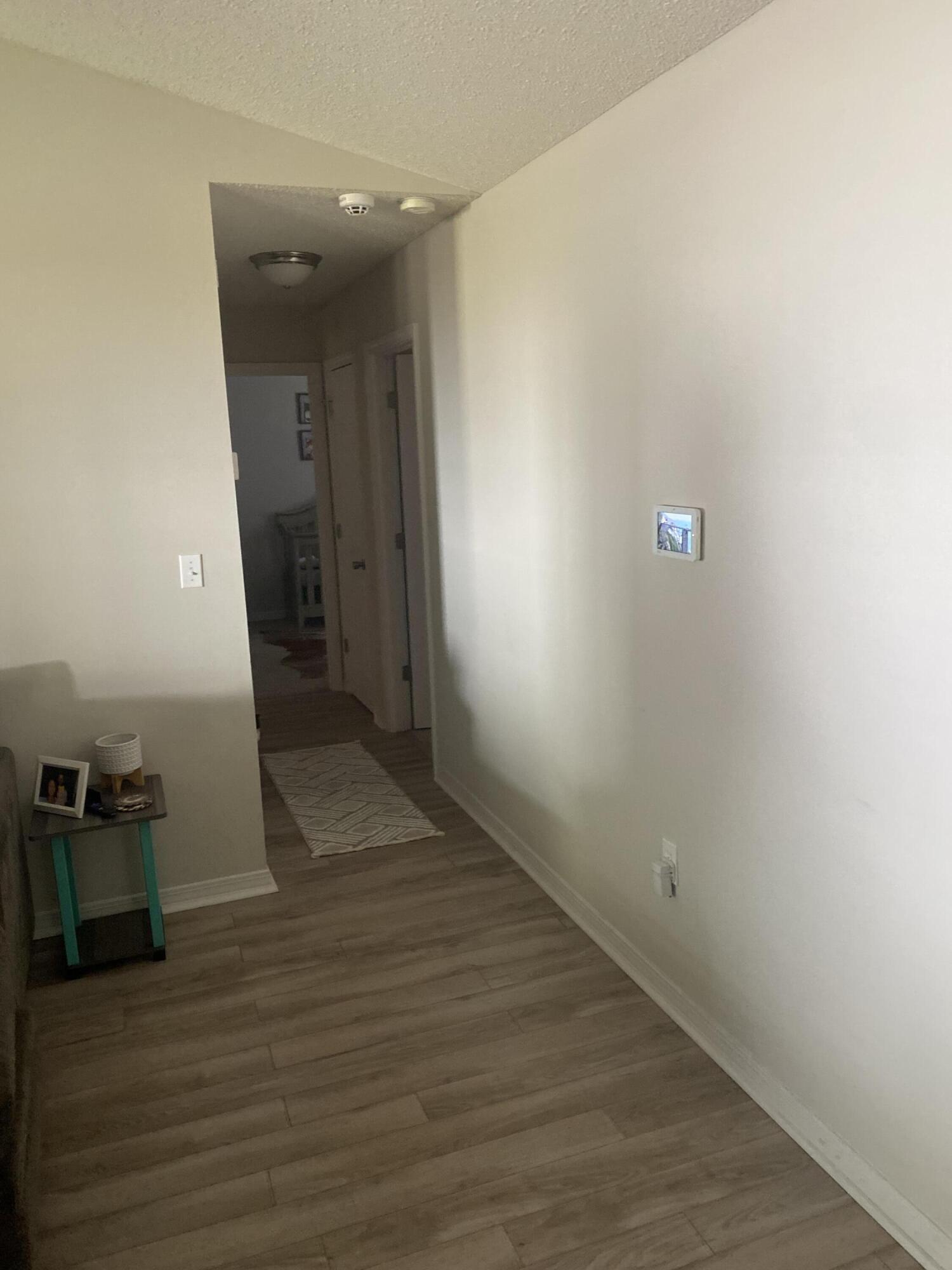 OAKDALE MINI FARMS RESUB LOT 11 & 12 - Residential