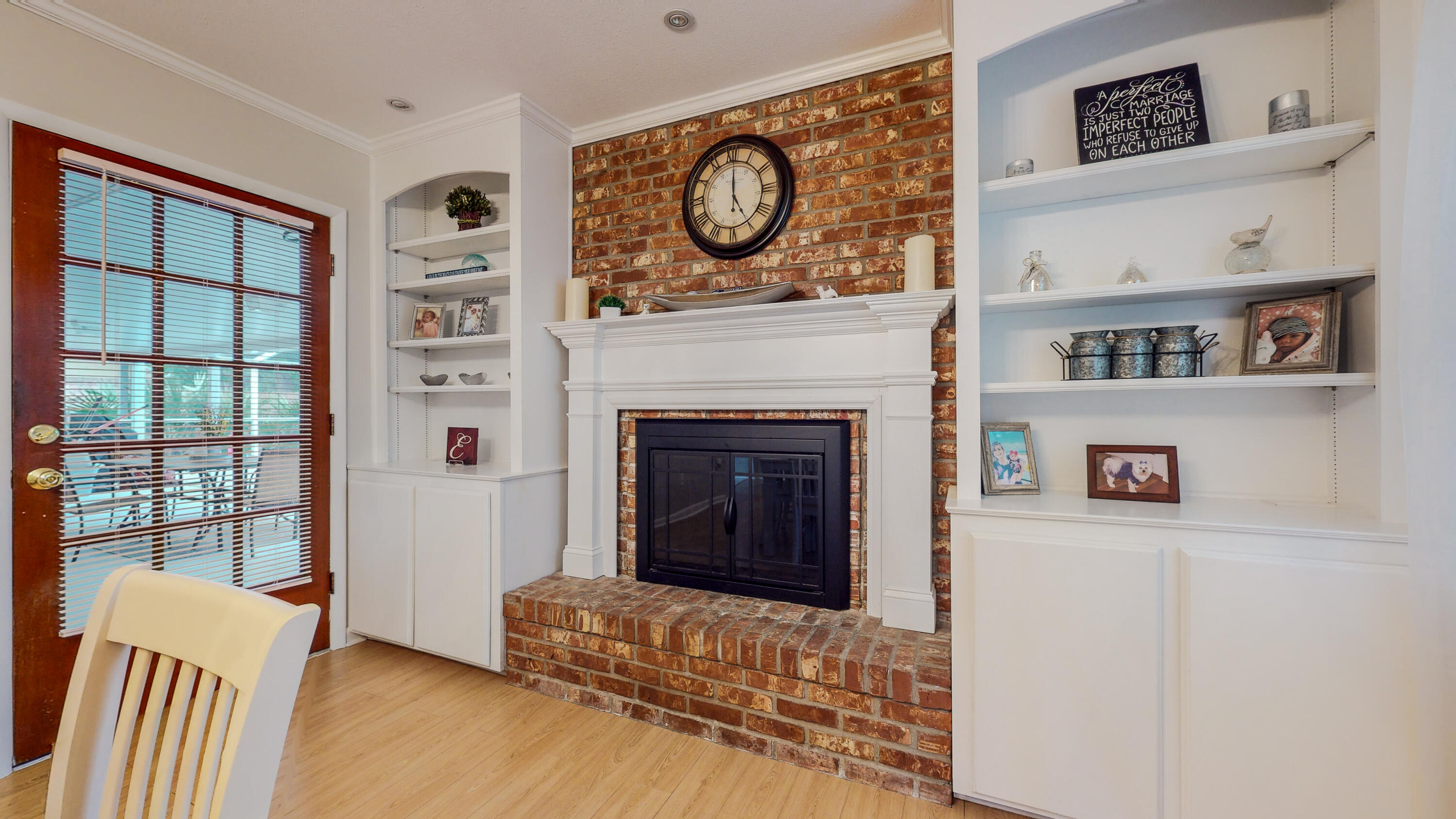 COLLEGE WOOD - Residential