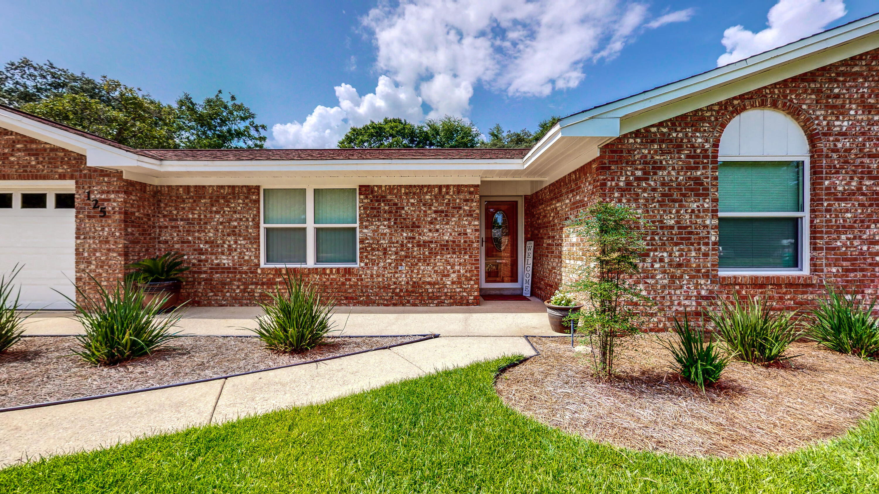 COLLEGE WOOD - Residential