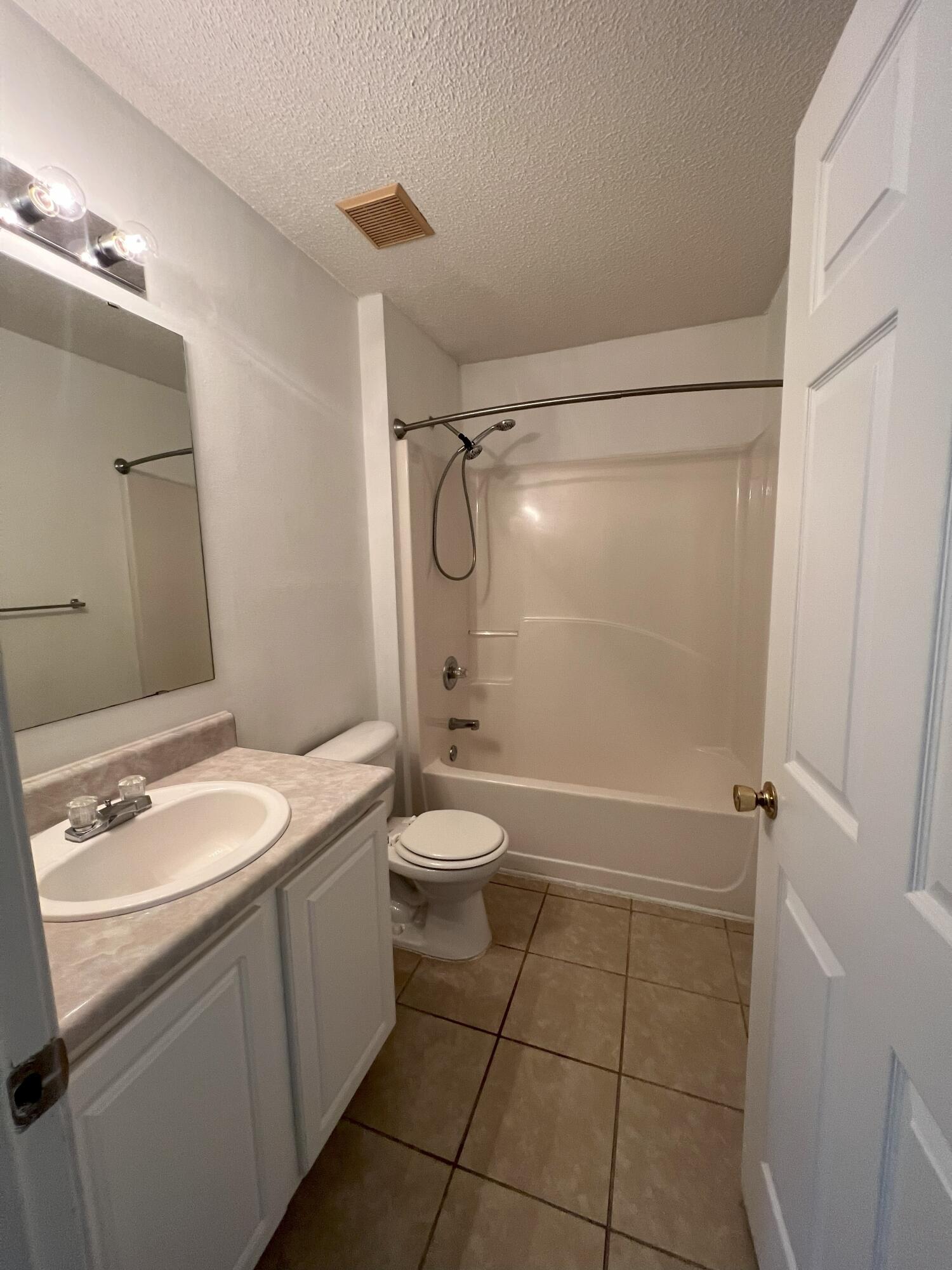 SOUTHWAY ESTATES - Residential Lease