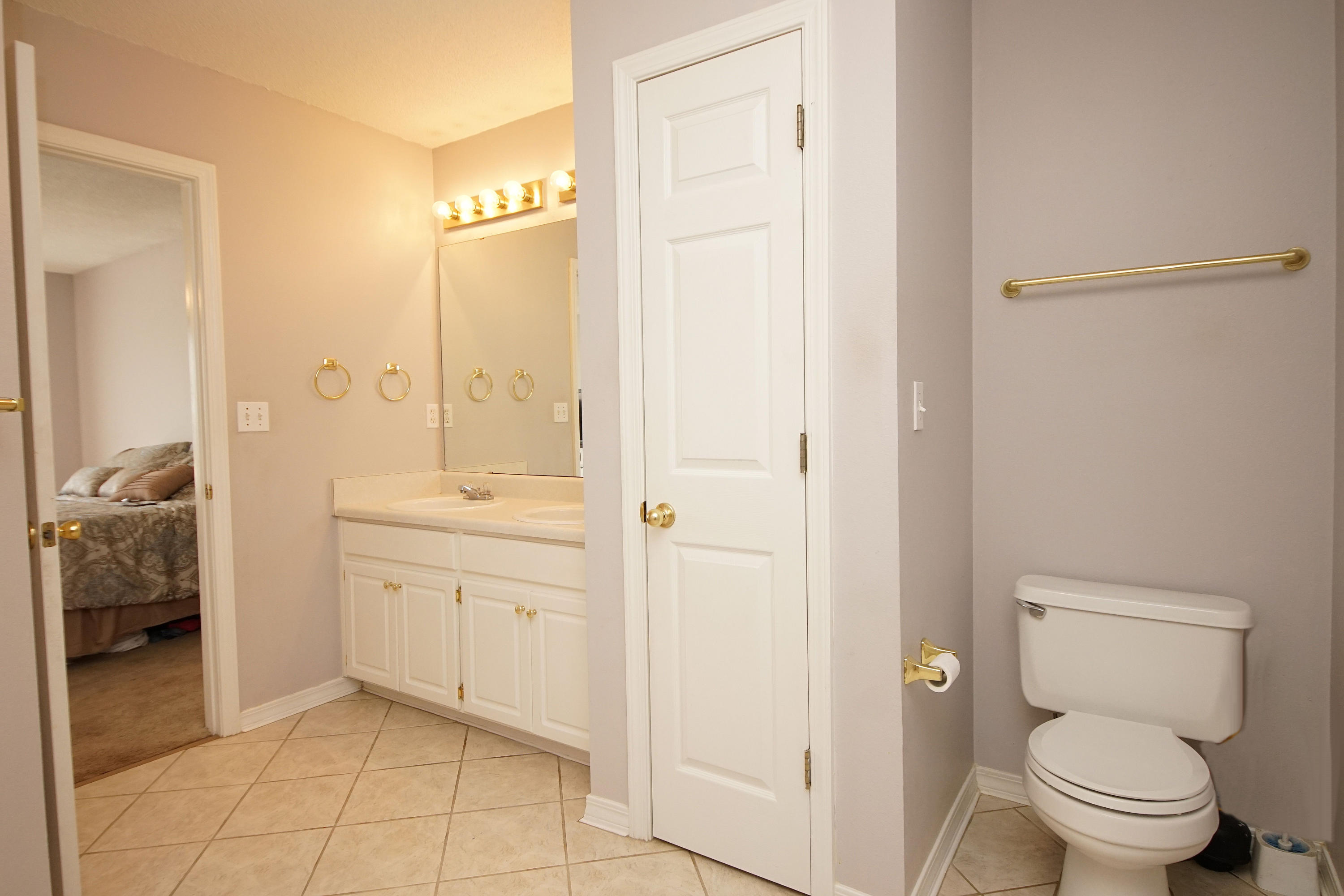 MARTHAS COVE 1ST ADDN - Residential