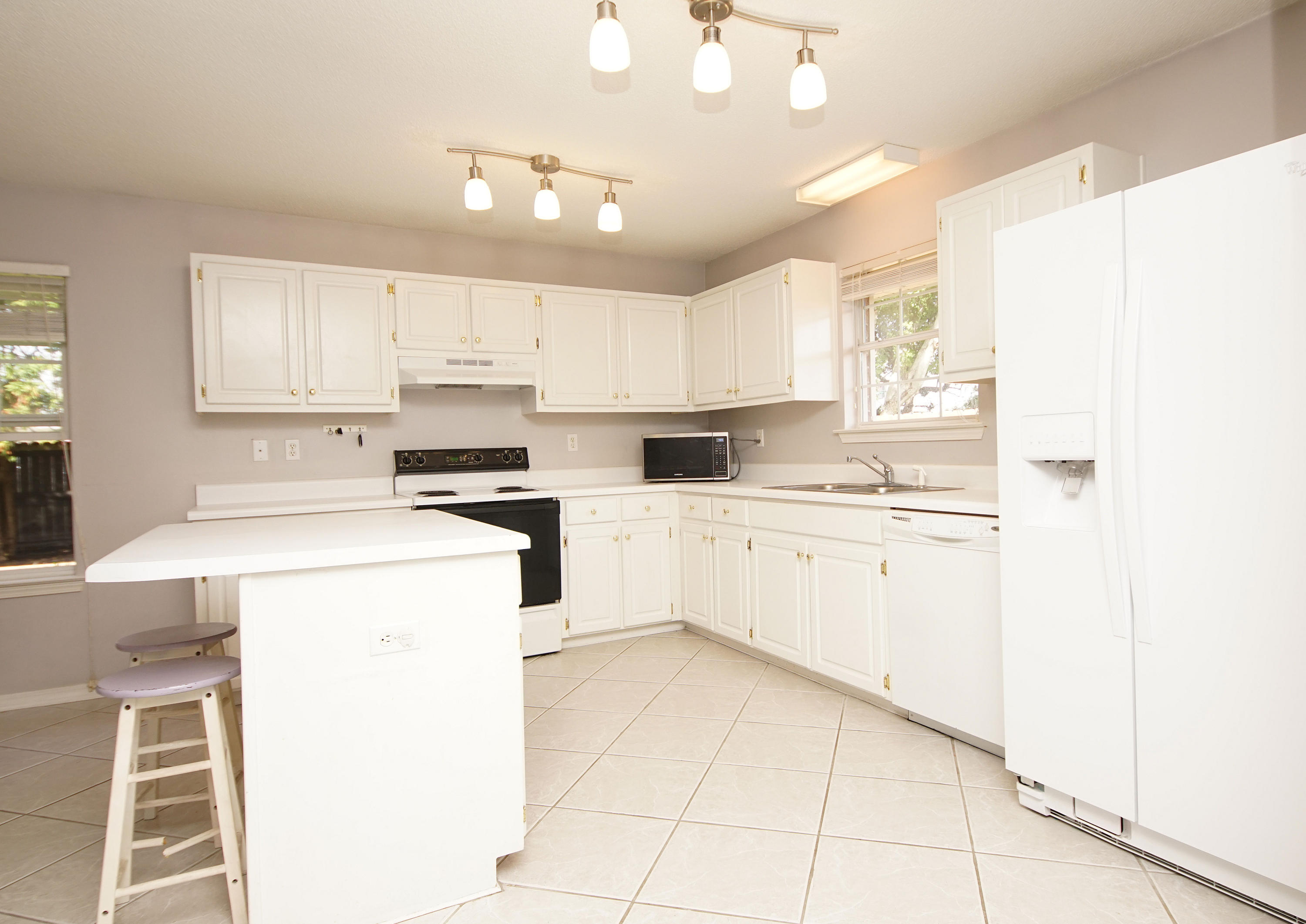 MARTHAS COVE 1ST ADDN - Residential