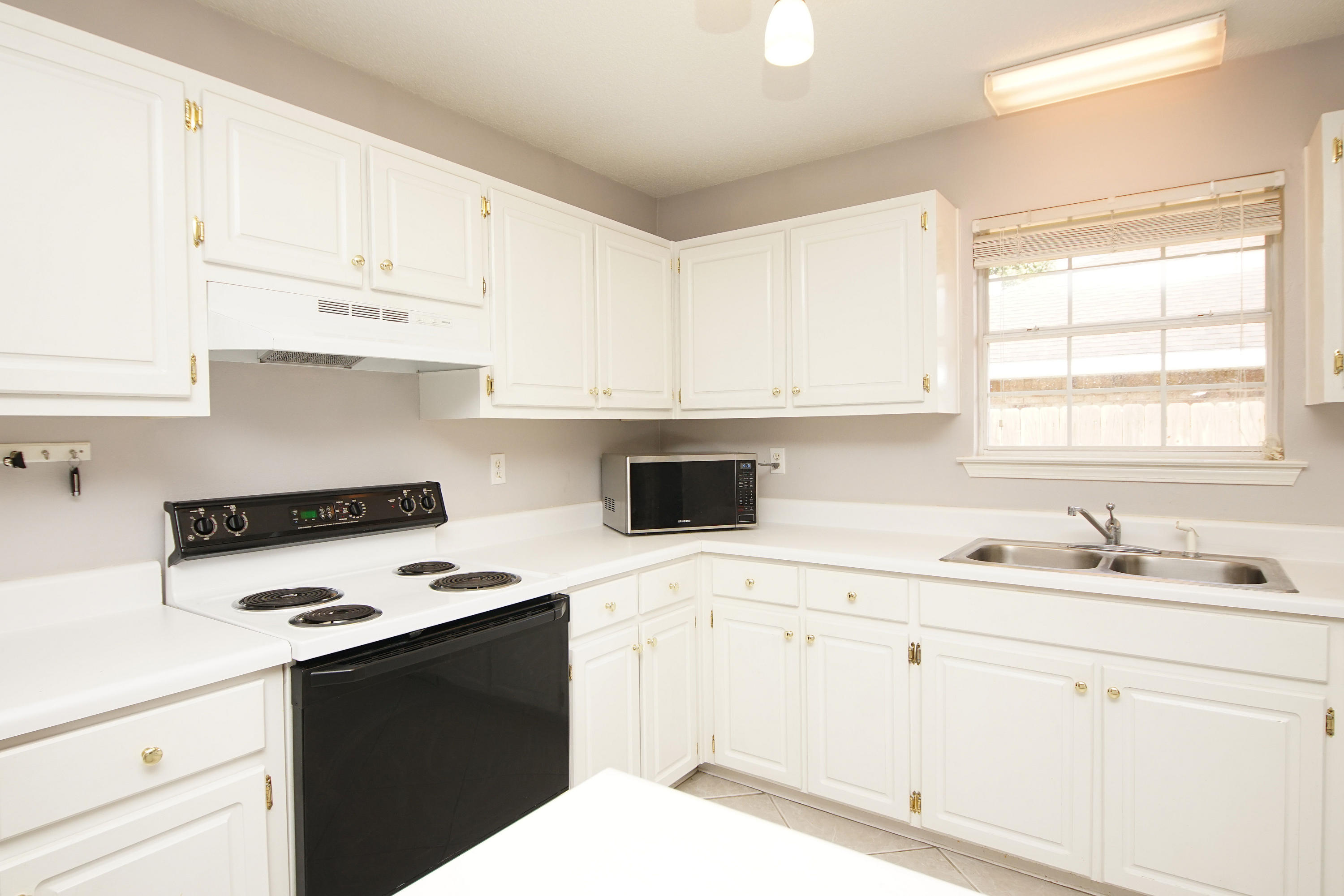 MARTHAS COVE 1ST ADDN - Residential