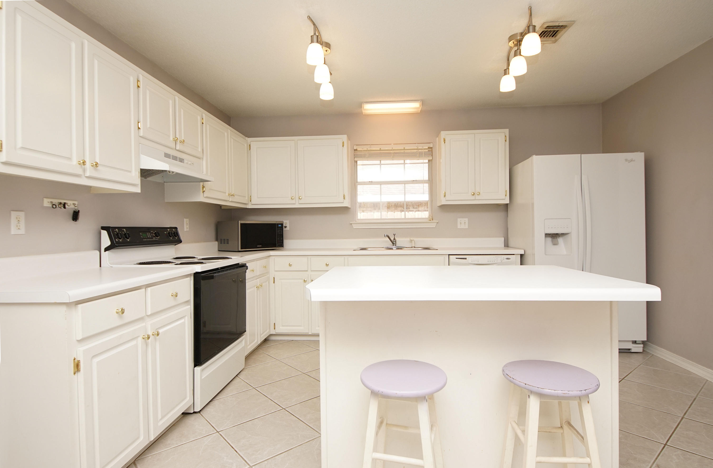 MARTHAS COVE 1ST ADDN - Residential