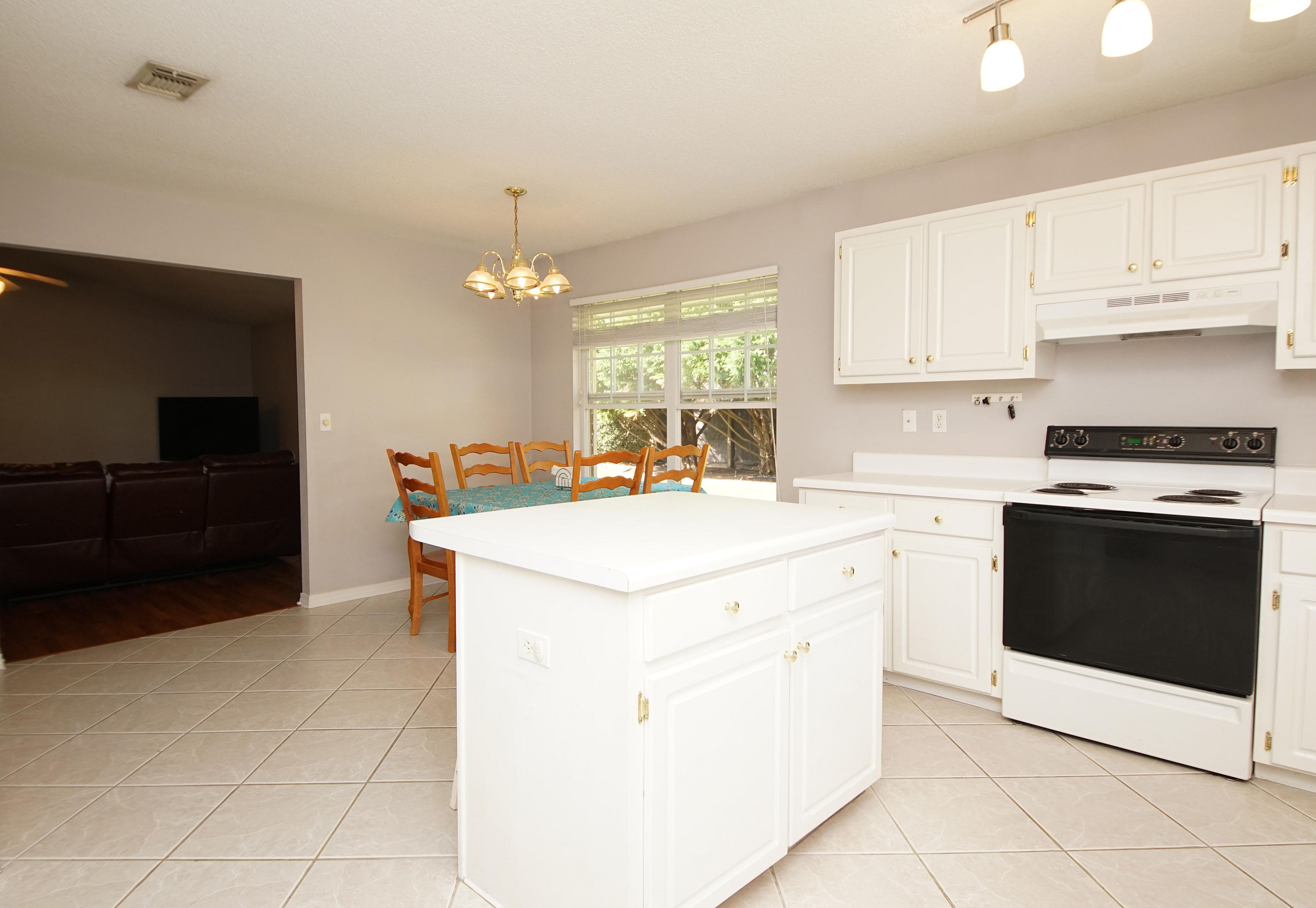 MARTHAS COVE 1ST ADDN - Residential