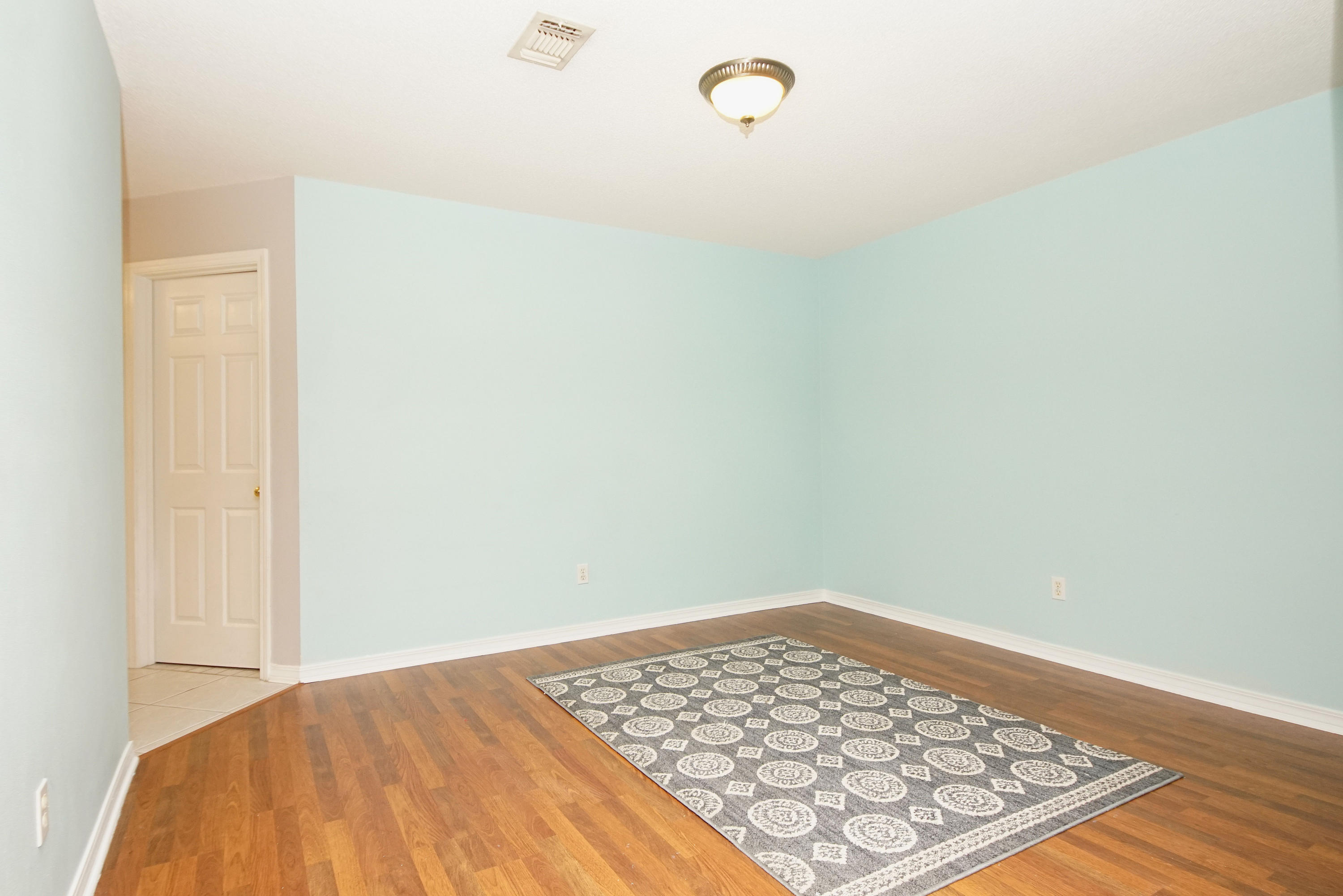 MARTHAS COVE 1ST ADDN - Residential