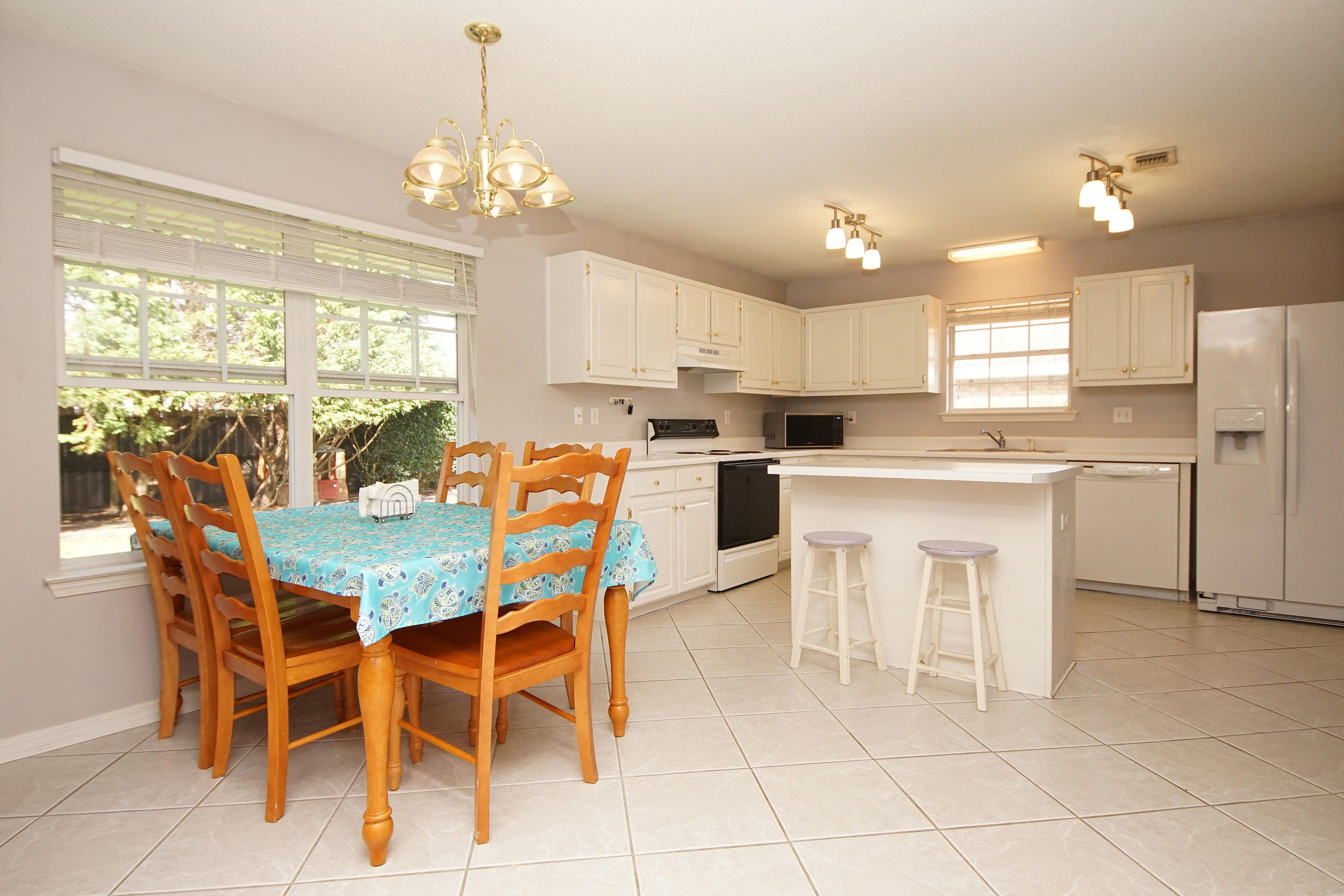 MARTHAS COVE 1ST ADDN - Residential