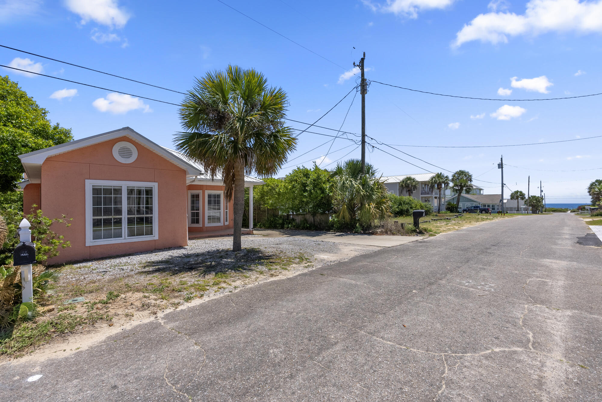 SUNNYSIDE - Residential