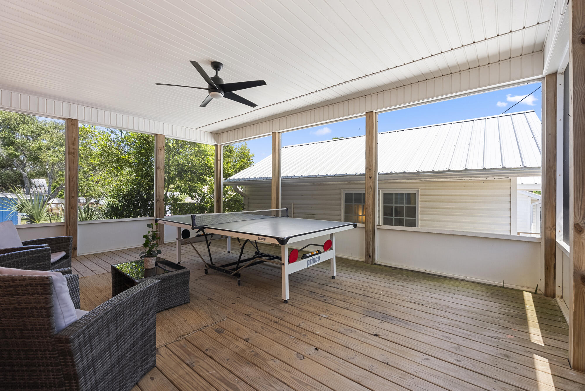 SUNNYSIDE - Residential