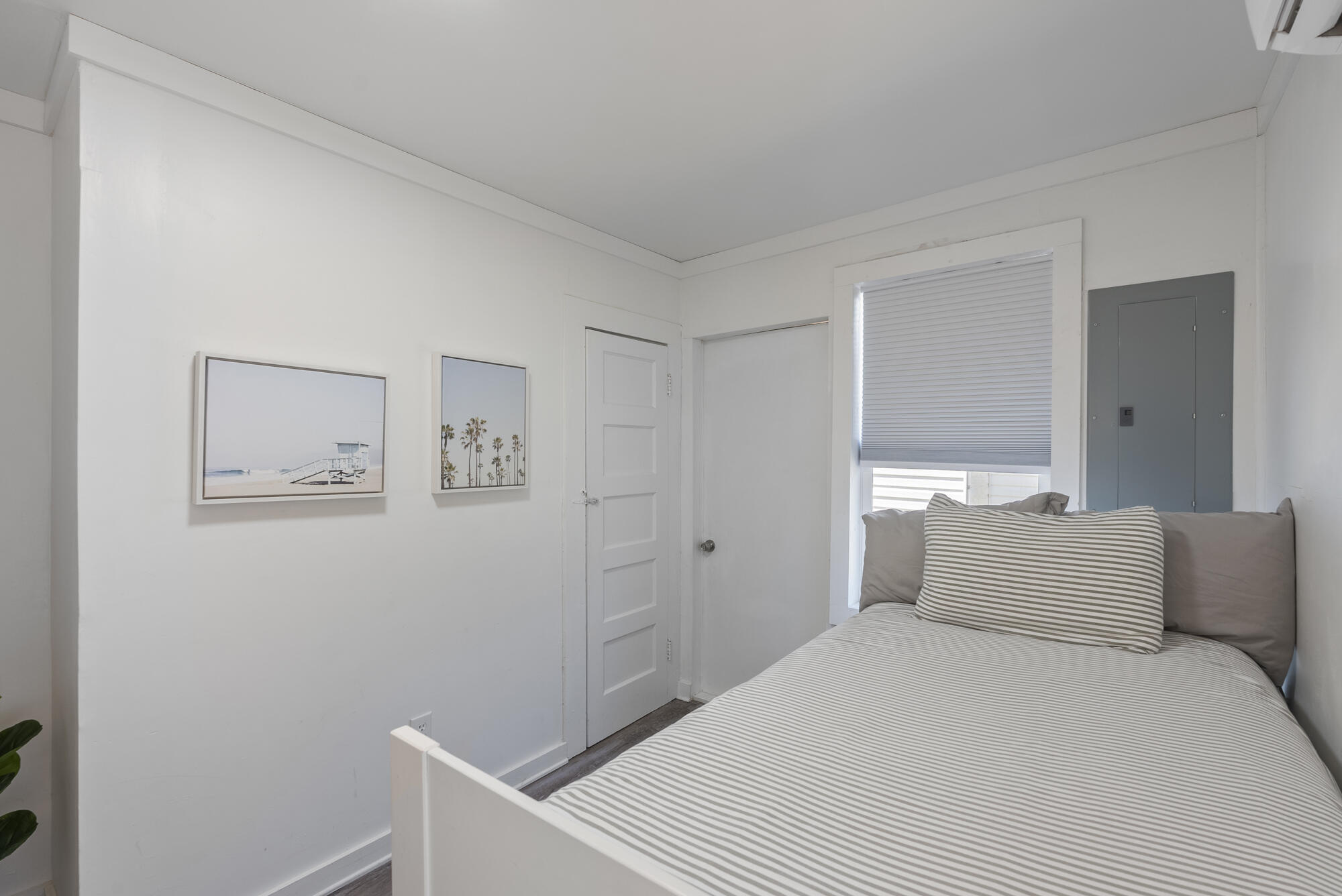 SUNNYSIDE - Residential