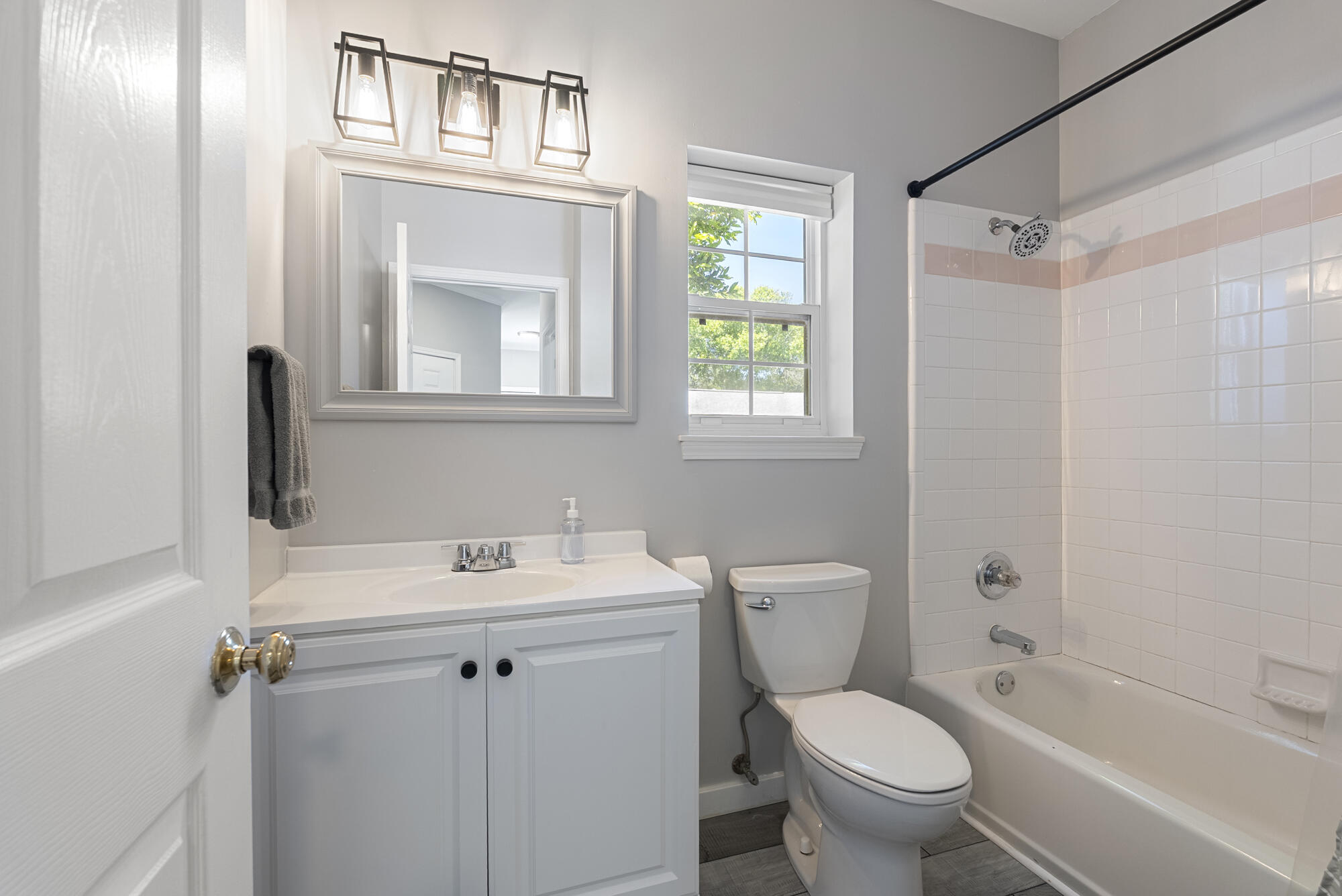 SUNNYSIDE - Residential