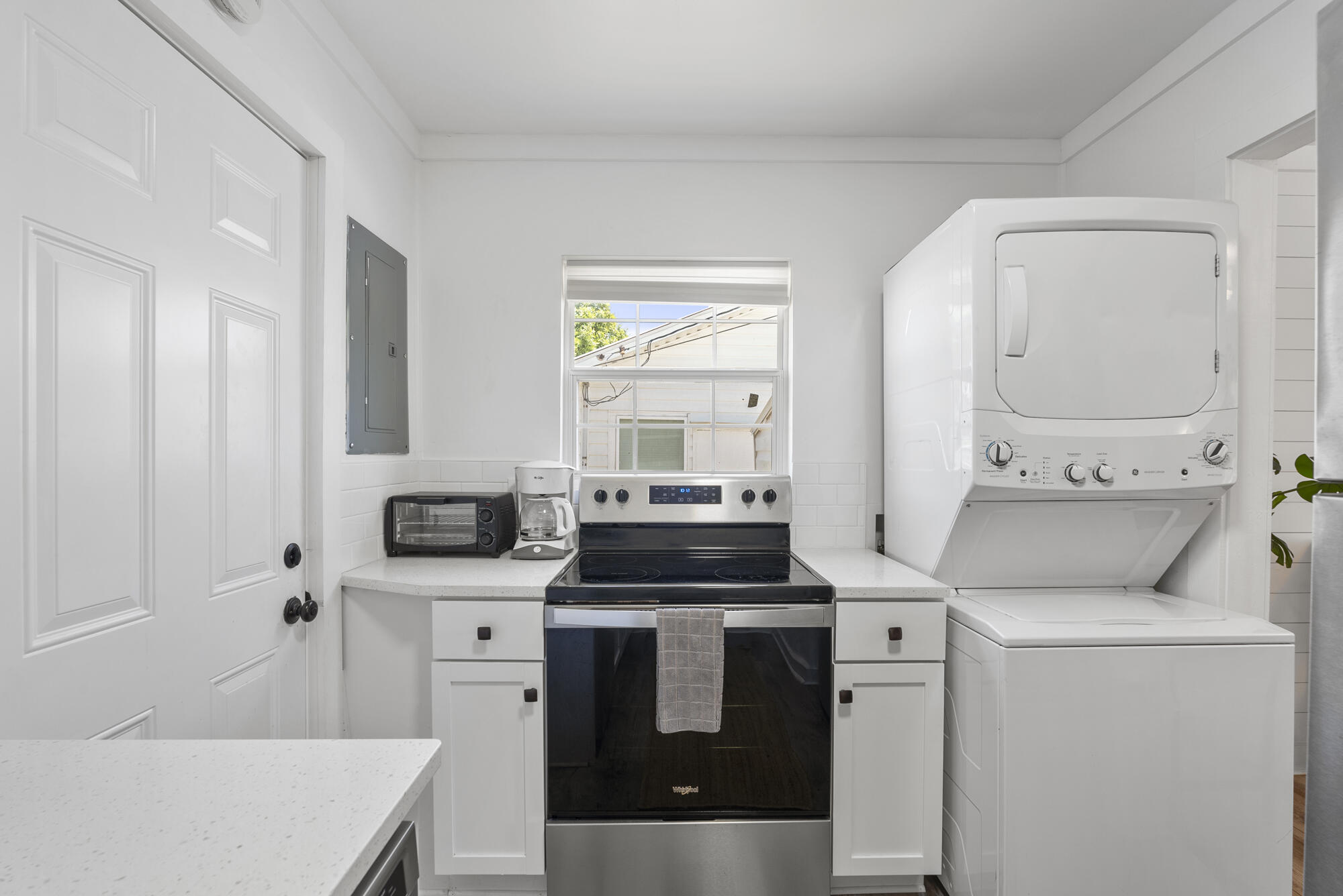 SUNNYSIDE - Residential