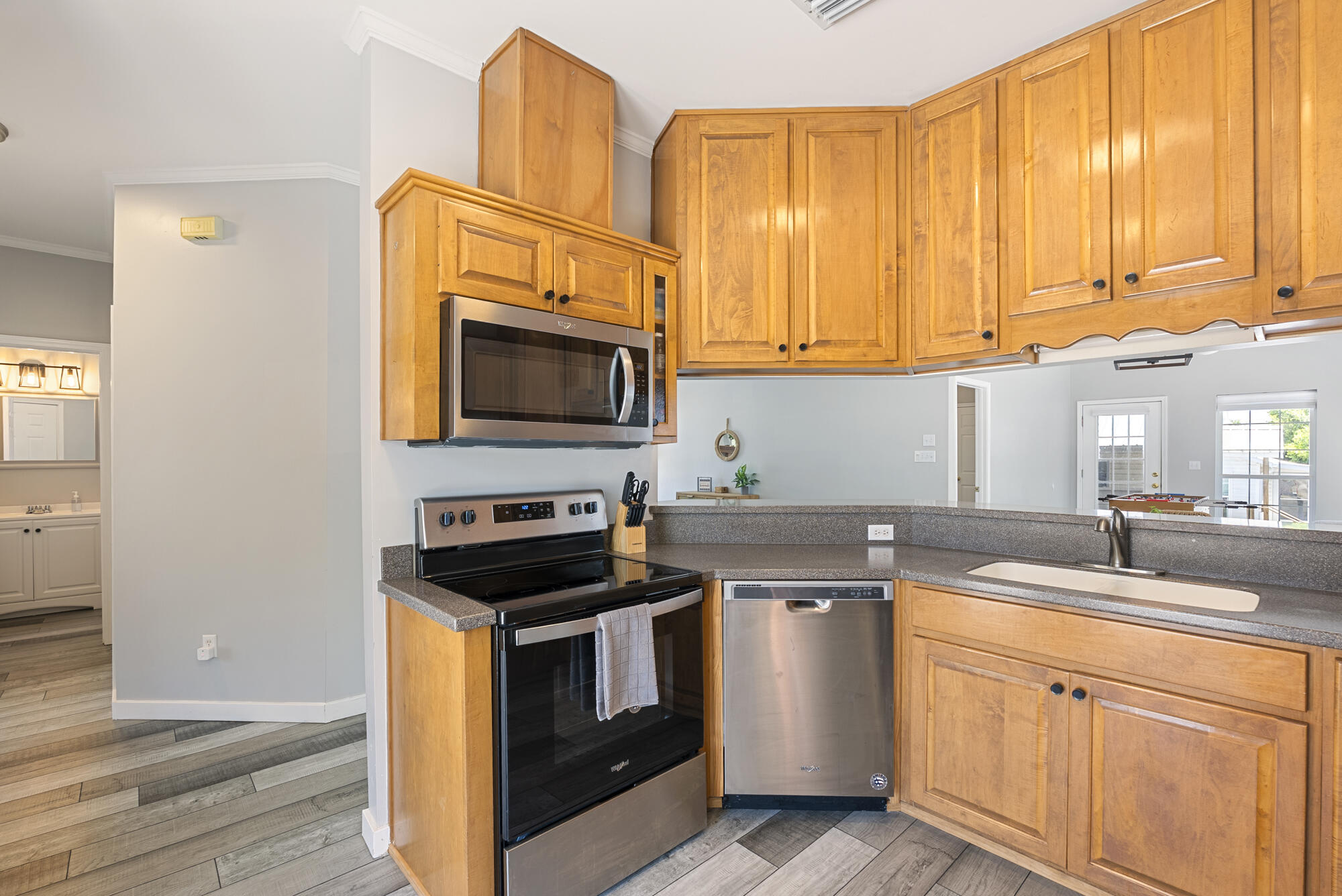 SUNNYSIDE - Residential