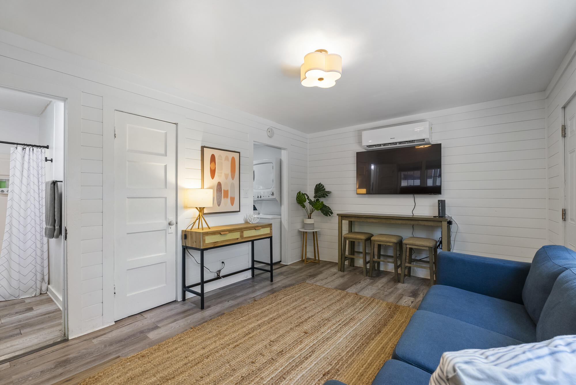 SUNNYSIDE - Residential