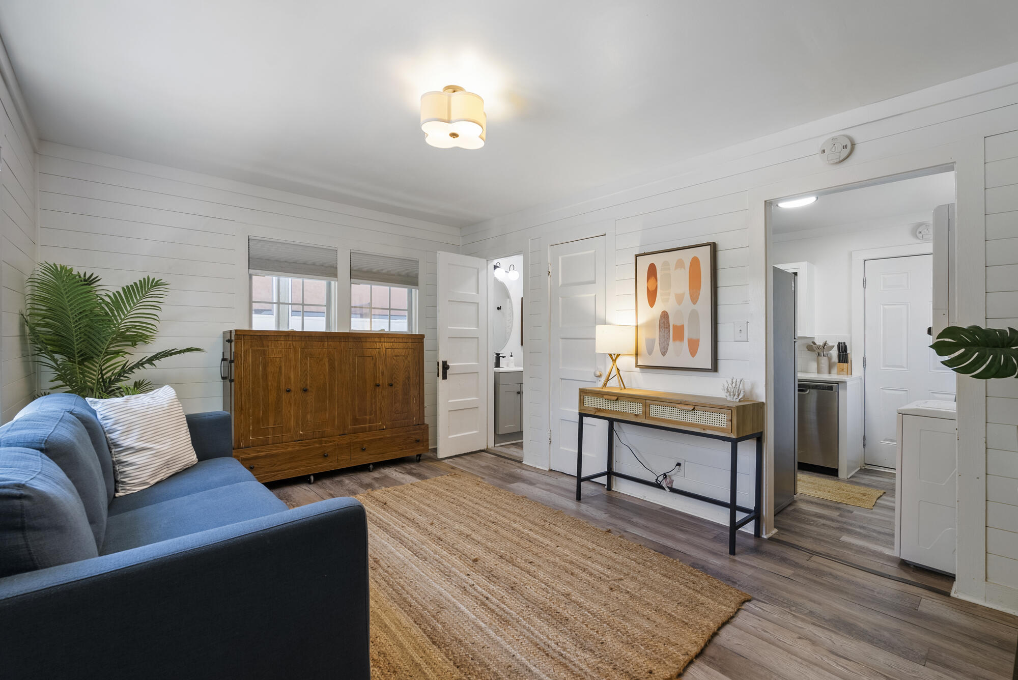 SUNNYSIDE - Residential