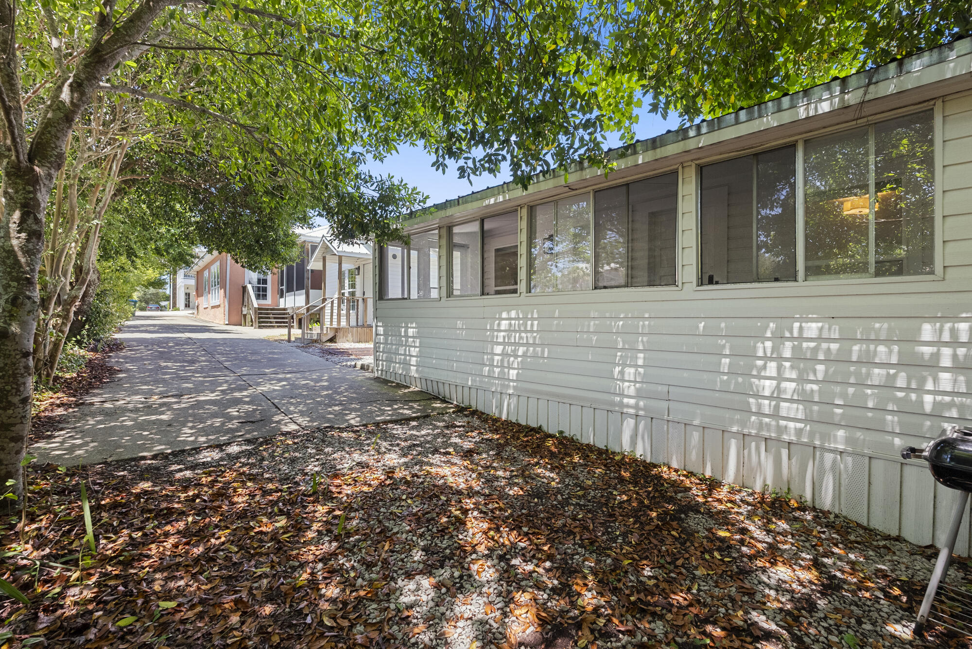 SUNNYSIDE - Residential