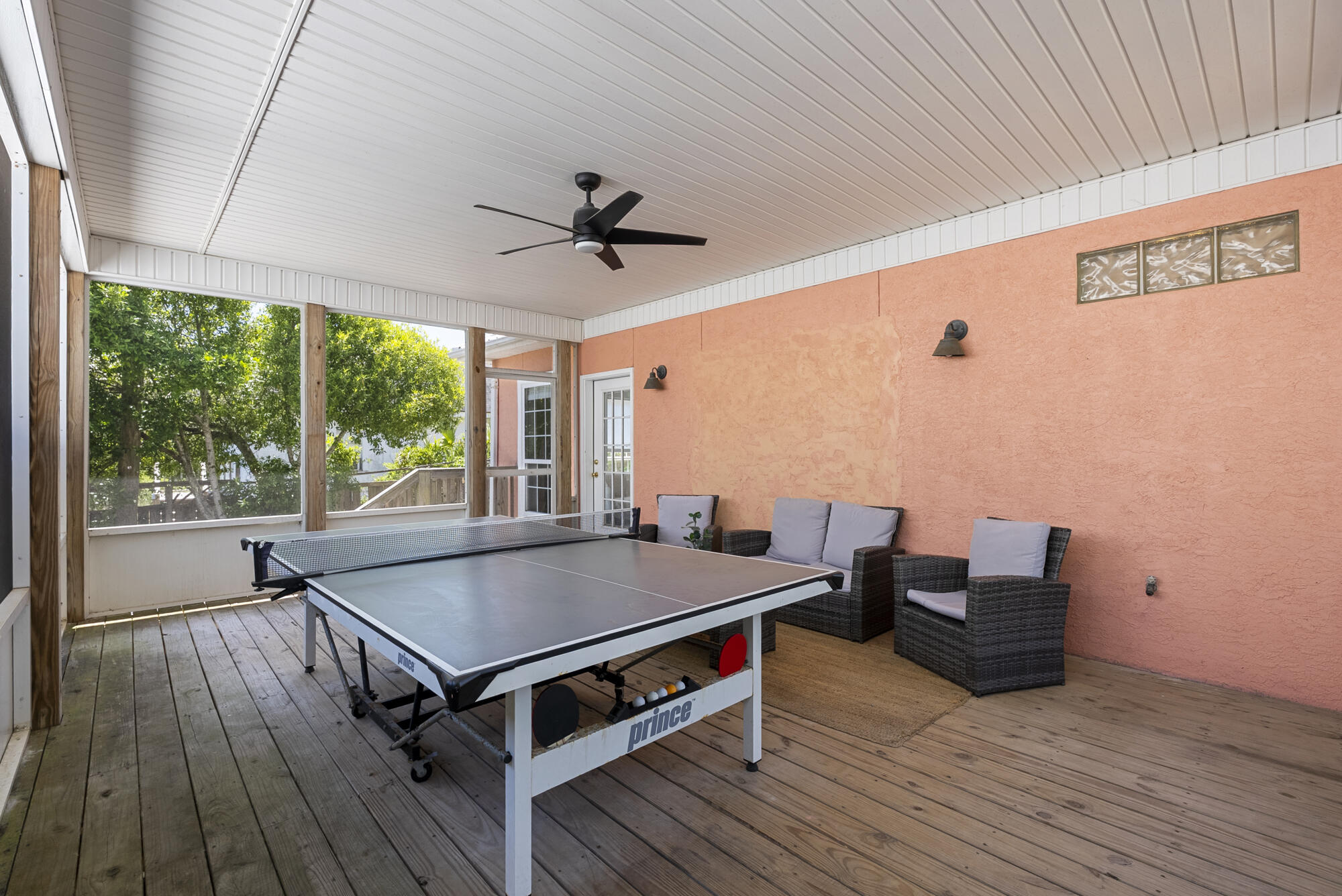 SUNNYSIDE - Residential