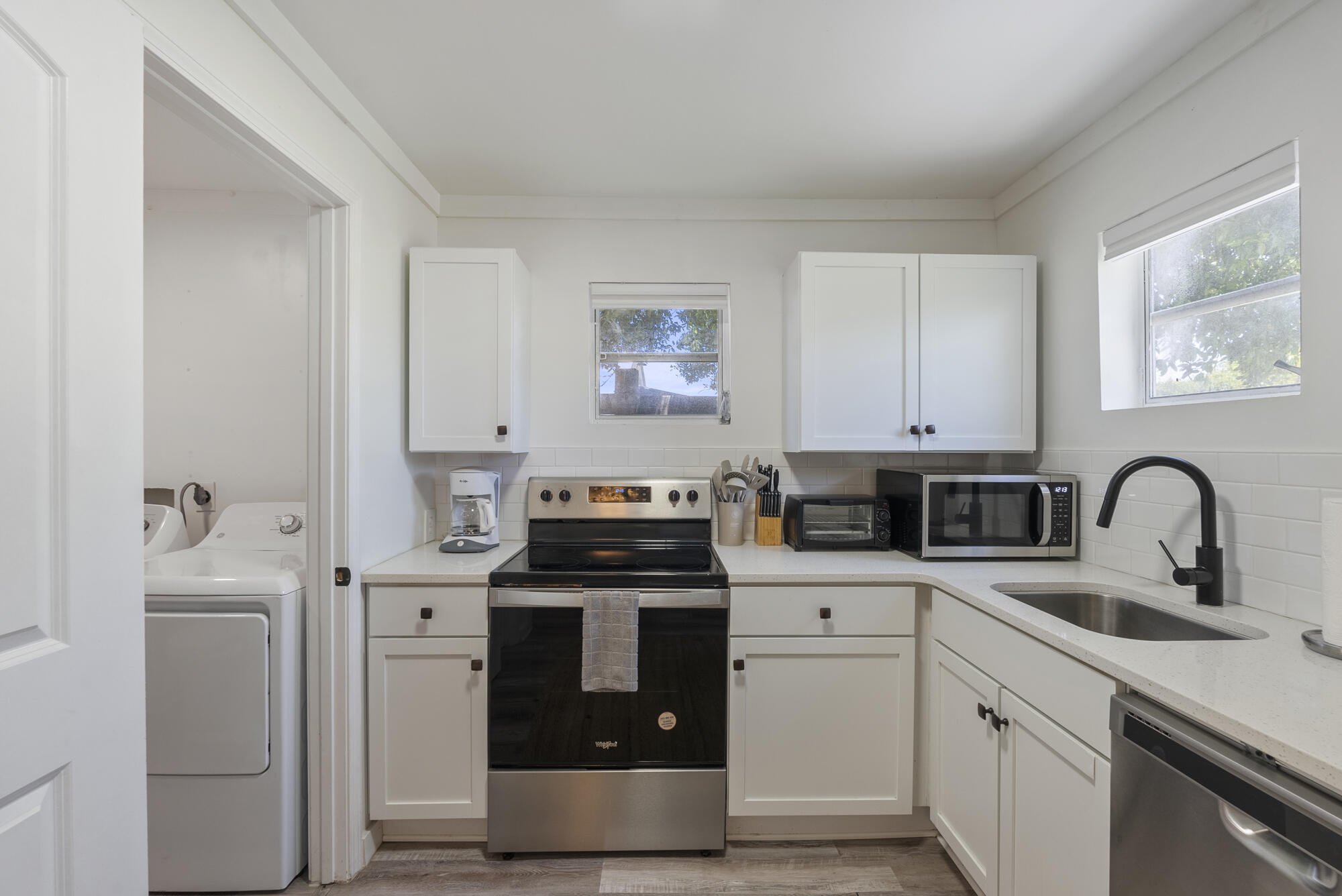 SUNNYSIDE - Residential