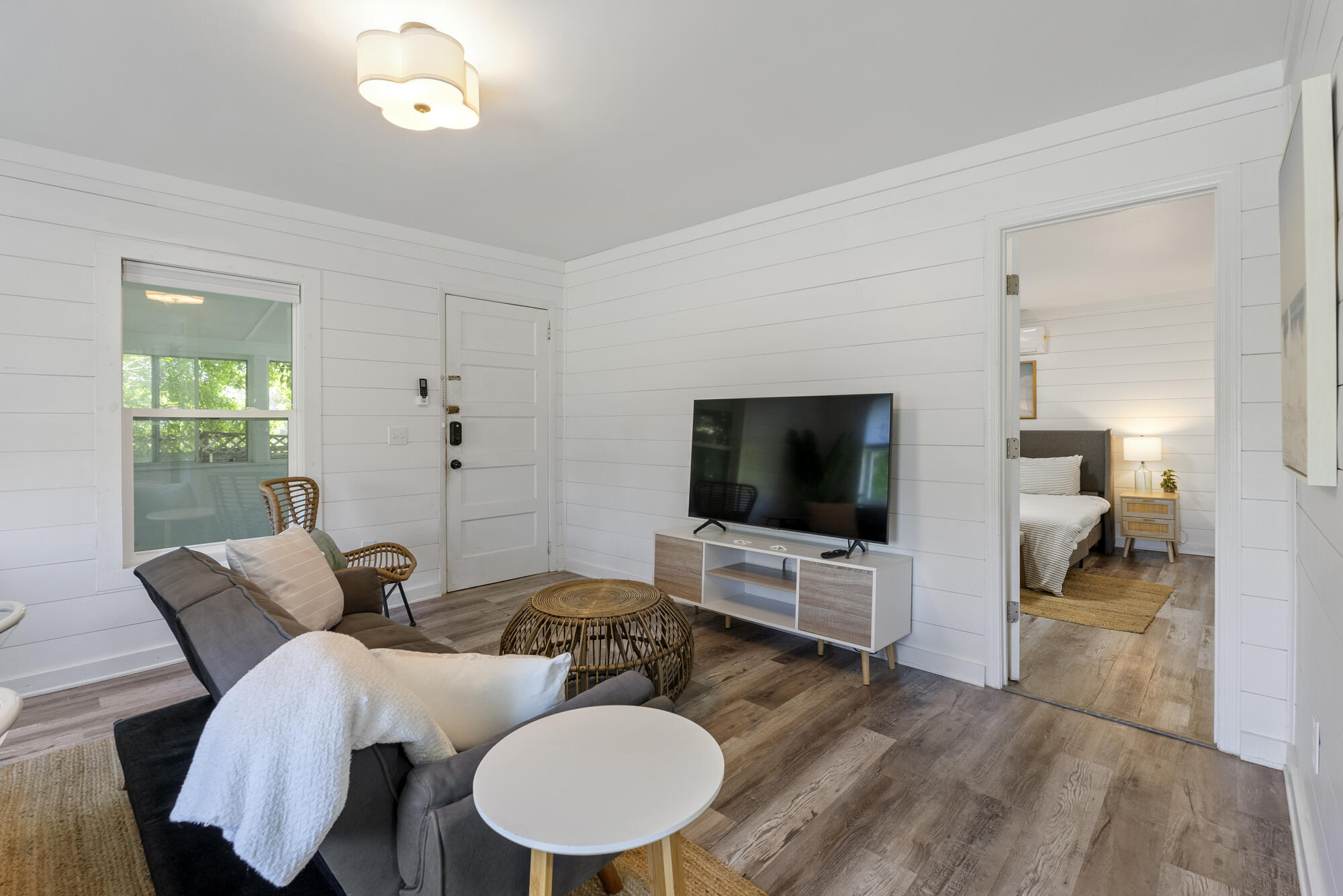 SUNNYSIDE - Residential