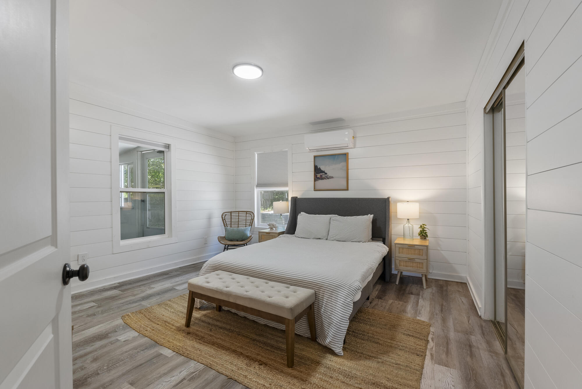 SUNNYSIDE - Residential