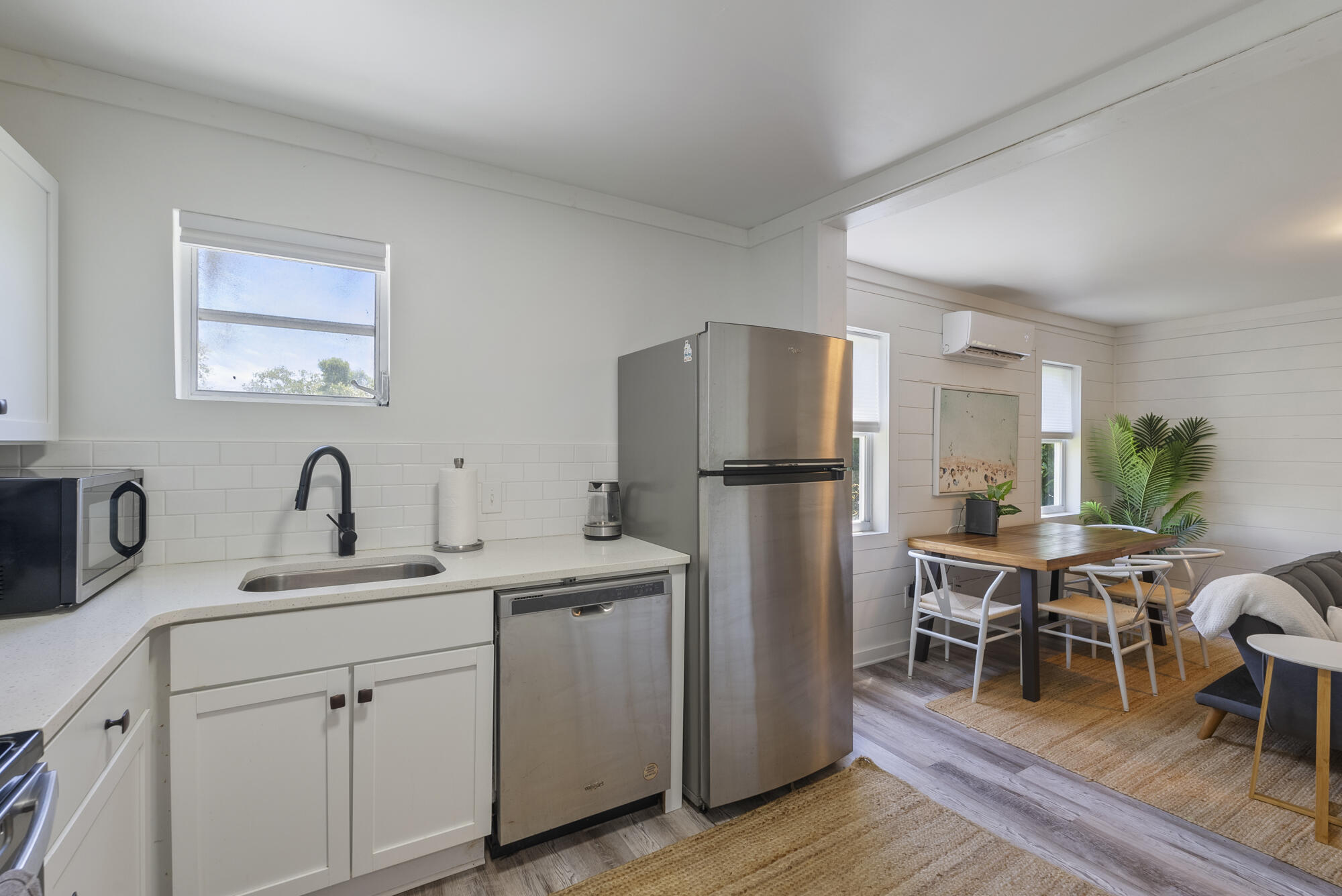 SUNNYSIDE - Residential