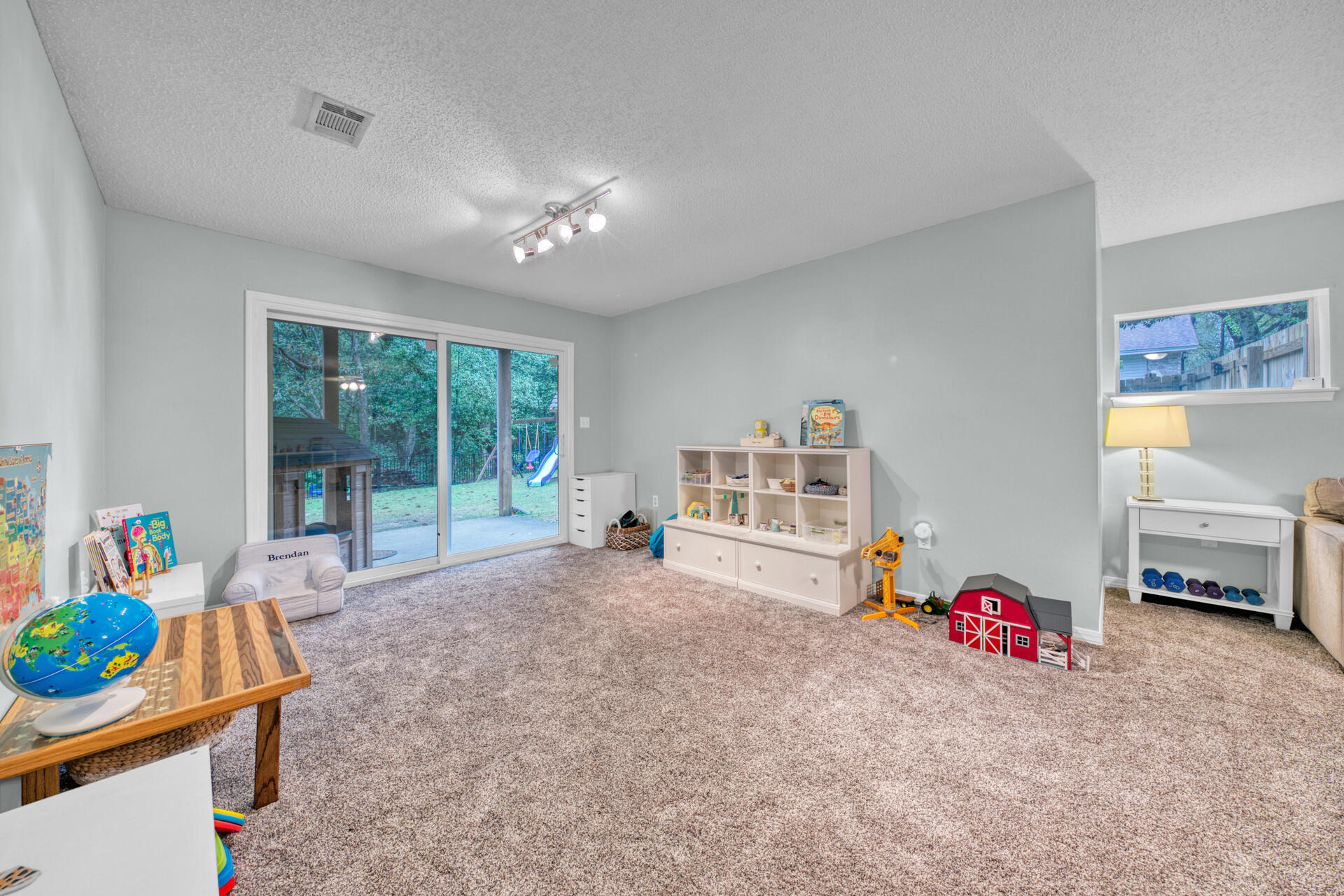 ROCKY BAYOU COUNTRY CLUB ESTATES 4 - Residential