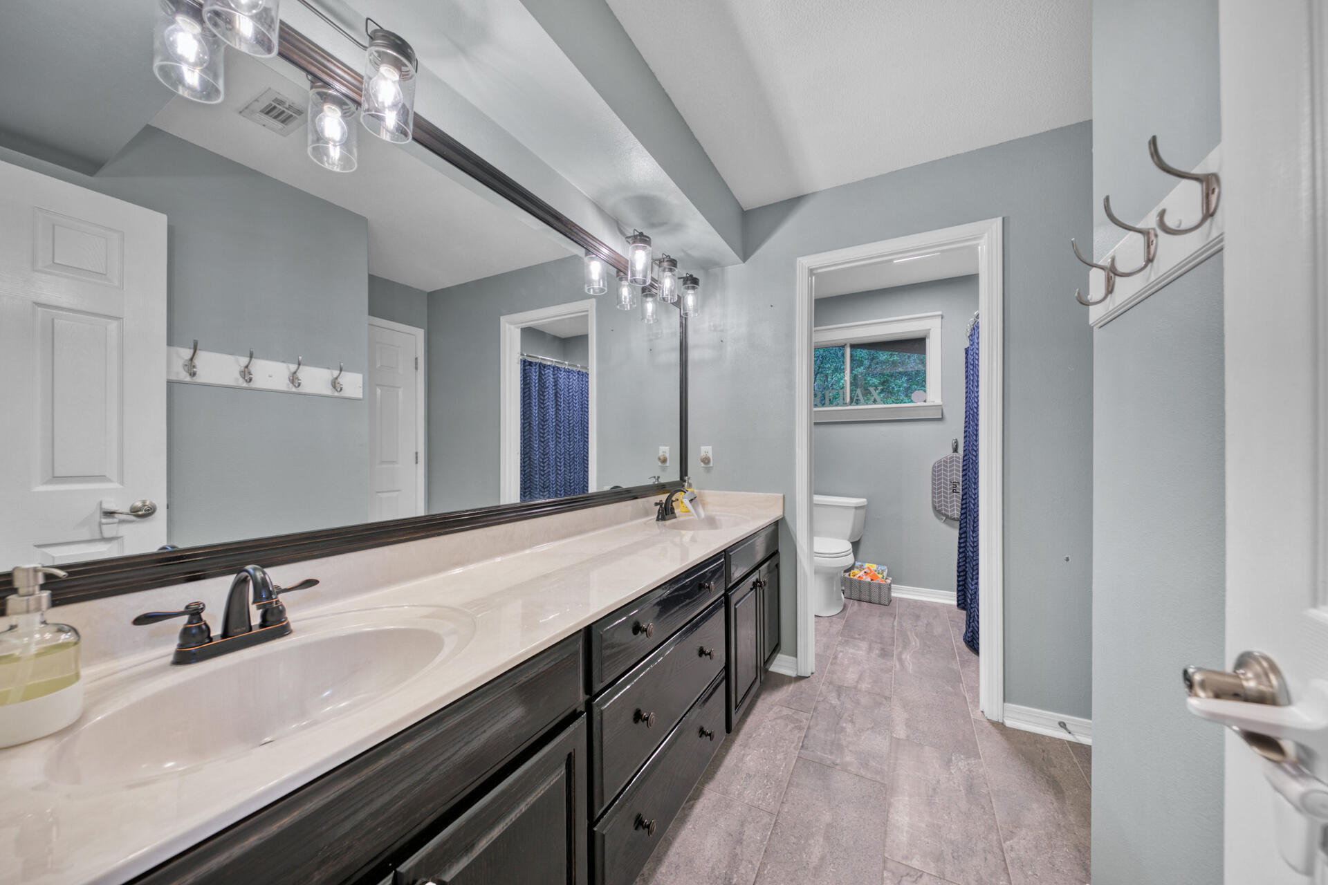 ROCKY BAYOU COUNTRY CLUB ESTATES 4 - Residential