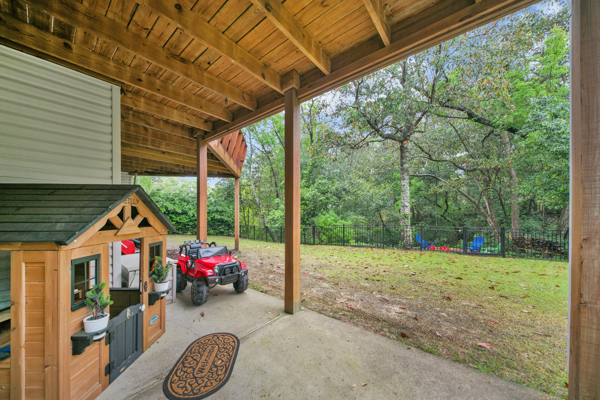 ROCKY BAYOU COUNTRY CLUB ESTATES 4 - Residential