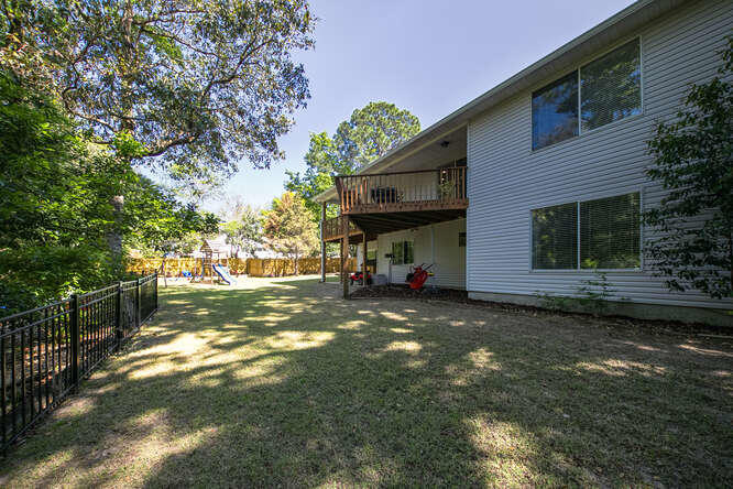 ROCKY BAYOU COUNTRY CLUB ESTATES 4 - Residential