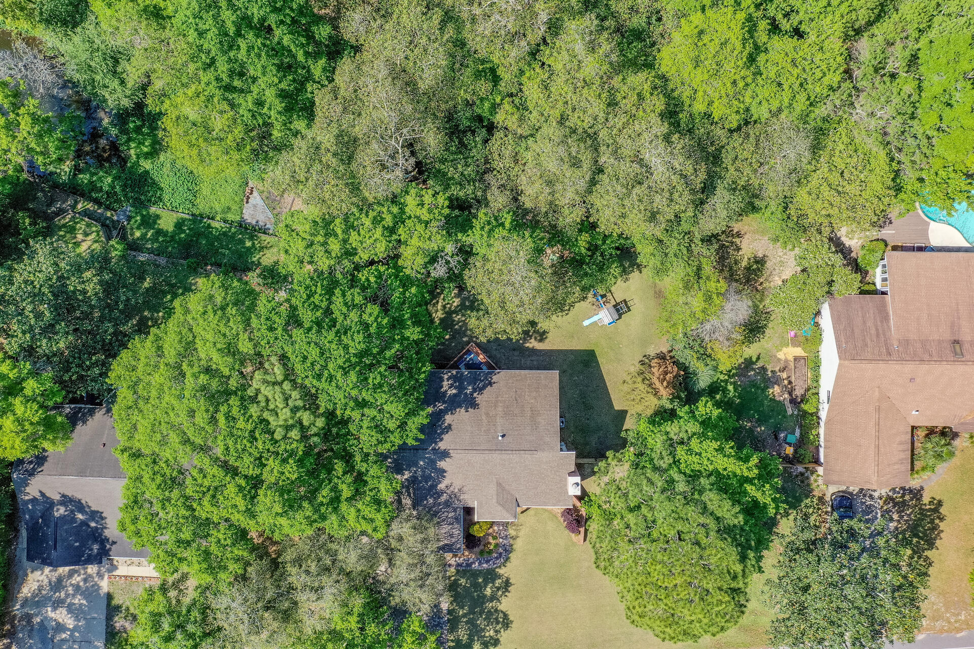 ROCKY BAYOU COUNTRY CLUB ESTATES 4 - Residential