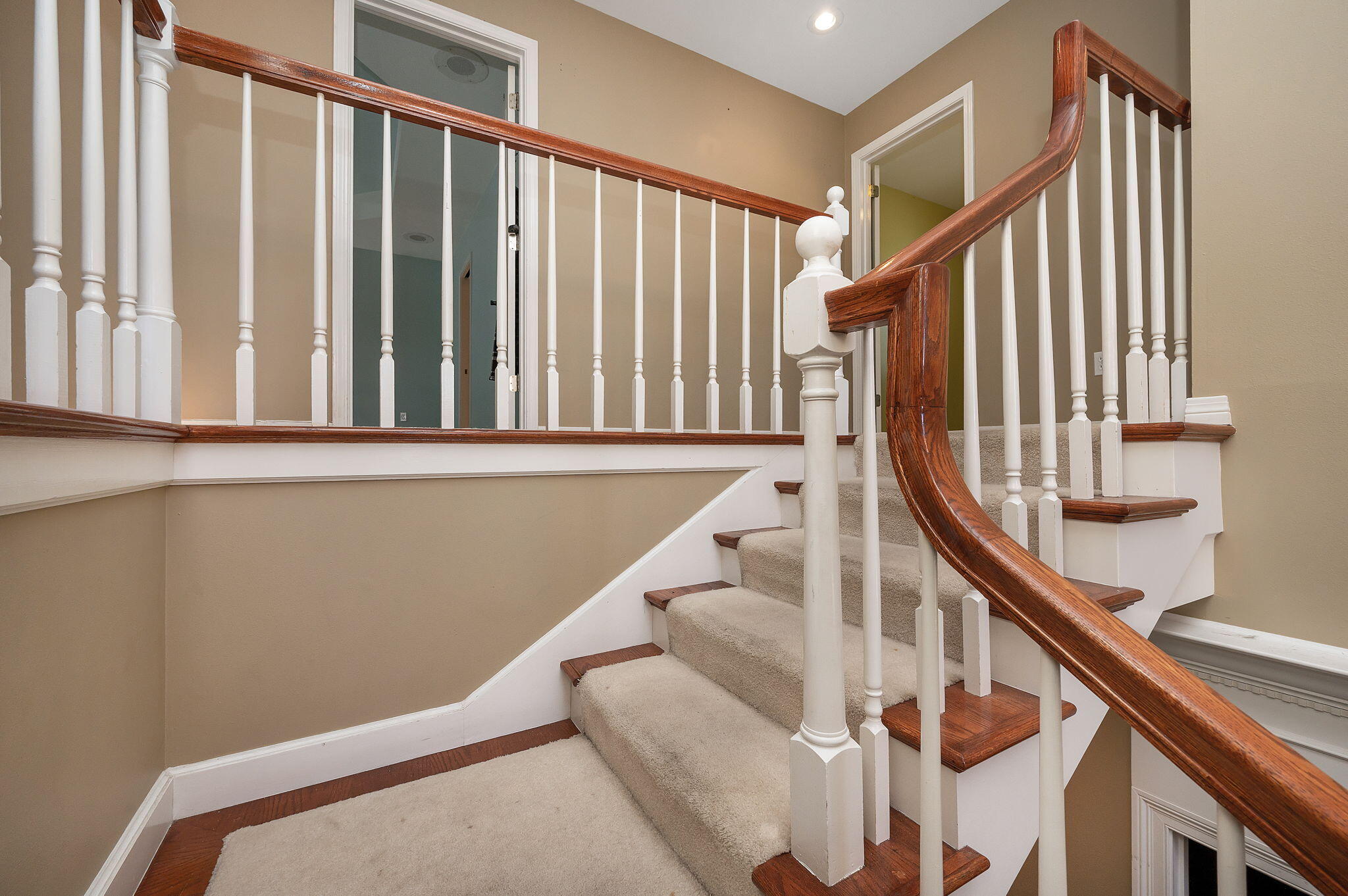 LAKE POINTE - Residential