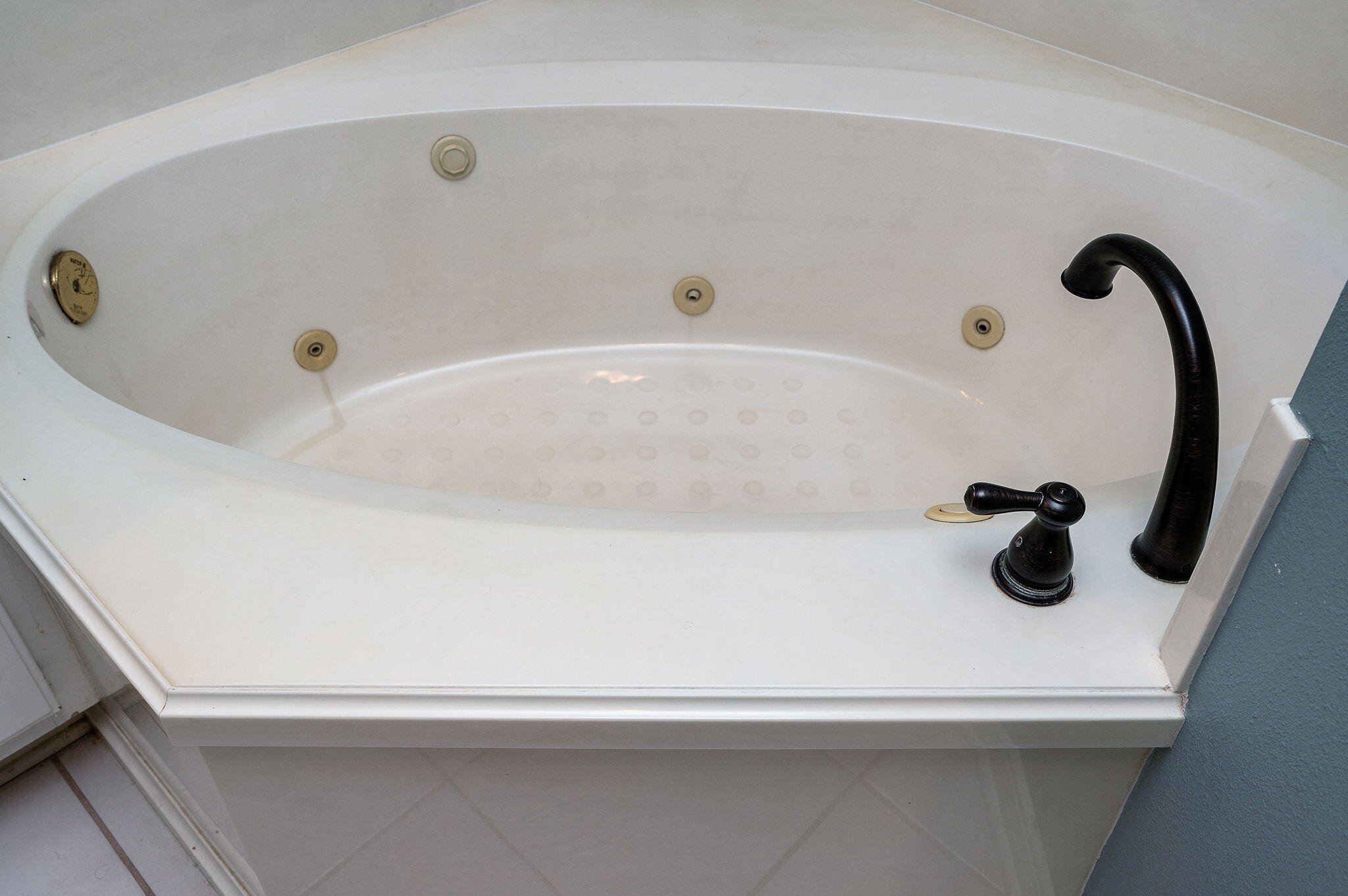 LAKE POINTE - Residential