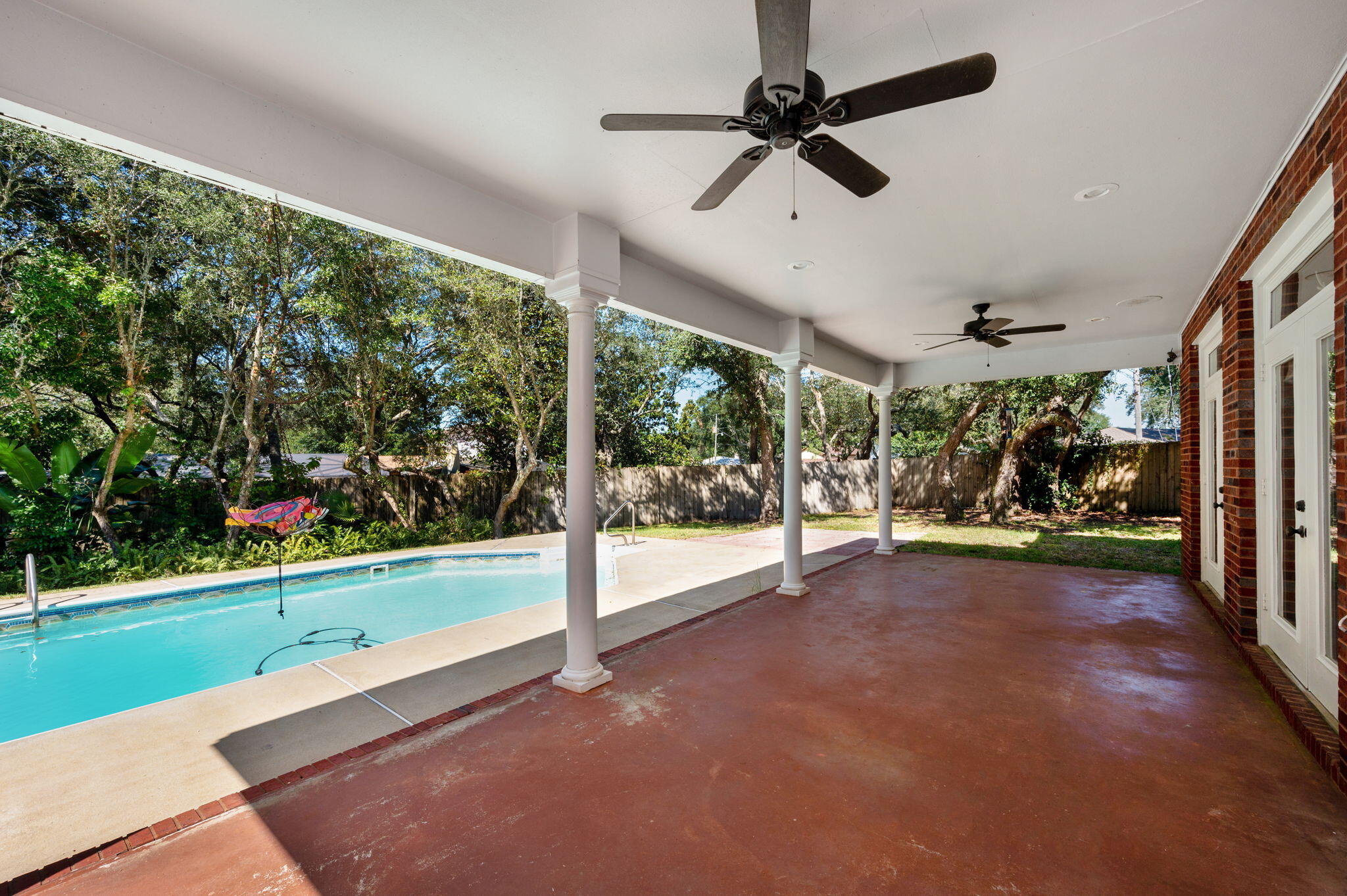 LAKE POINTE - Residential